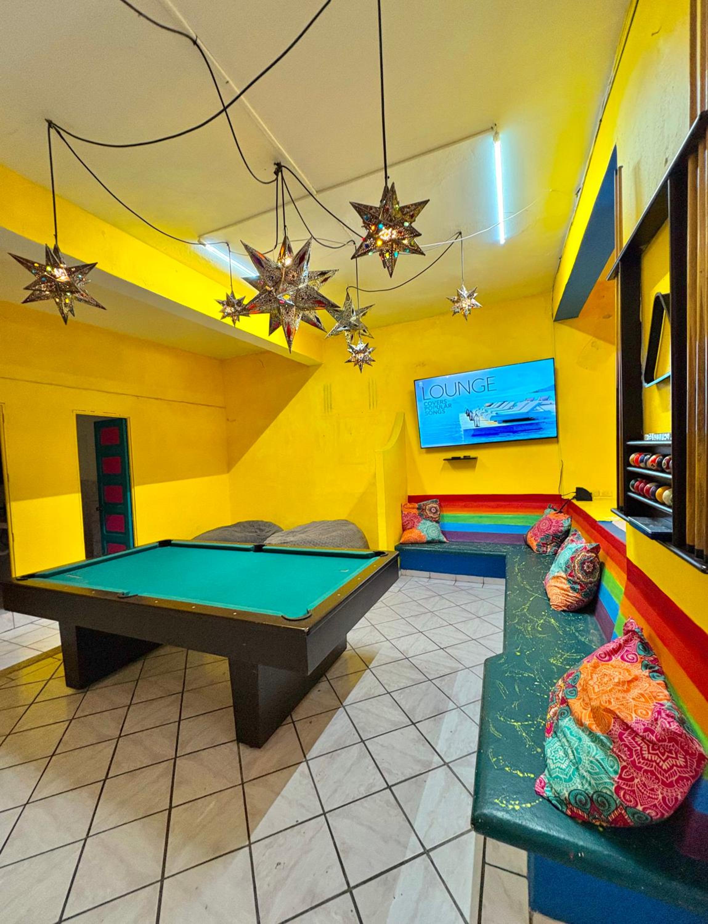 lounge