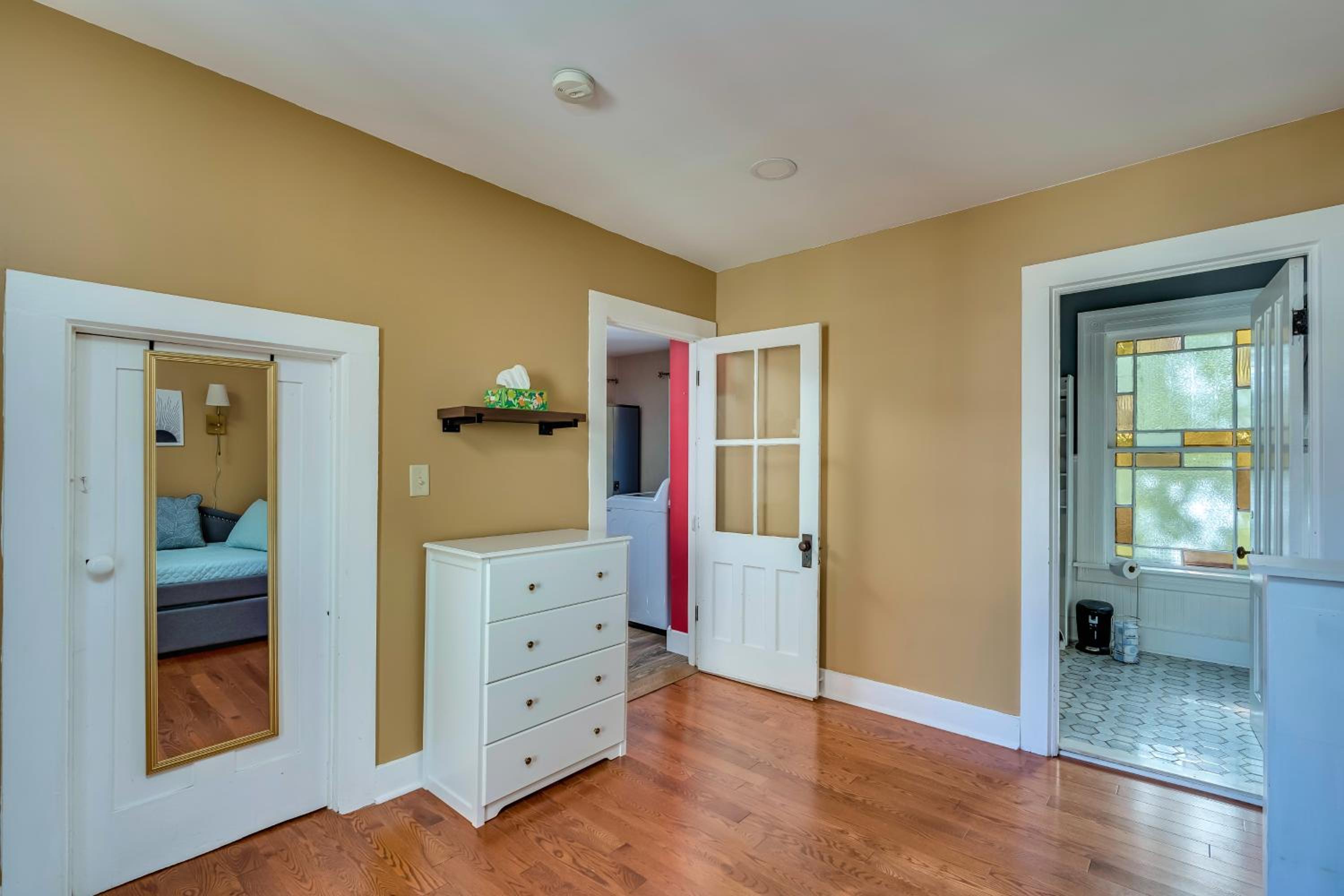 Downtown Spacious Family Oasis
