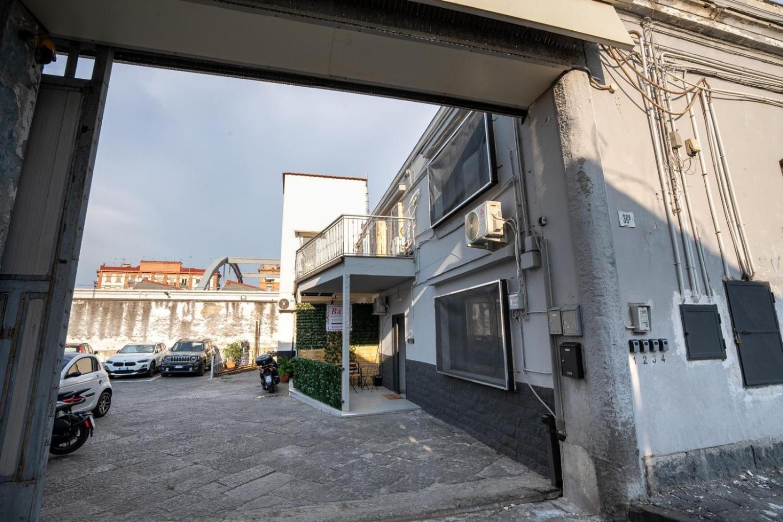 B&B Small Luxury Napoli Centrale