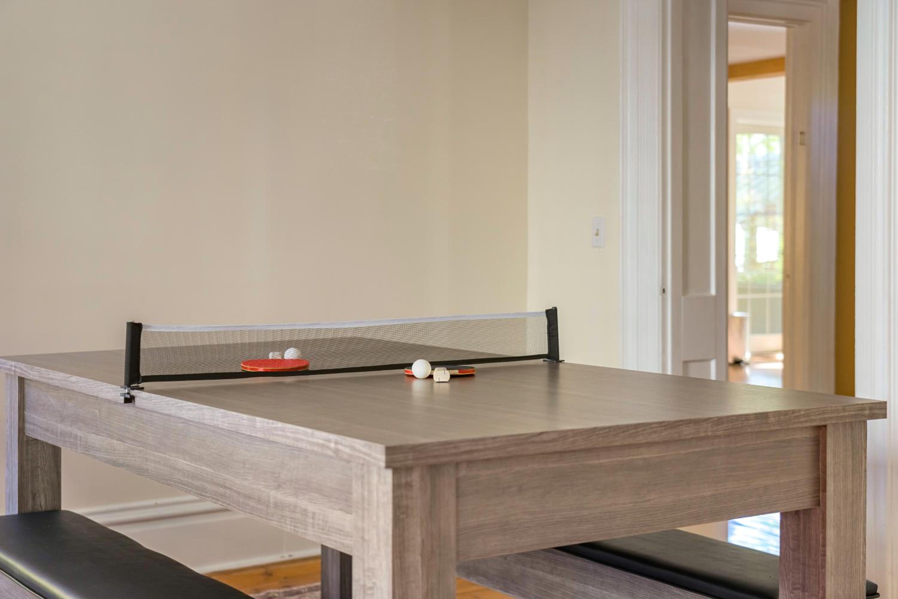 Downtown Spacious Family Oasis