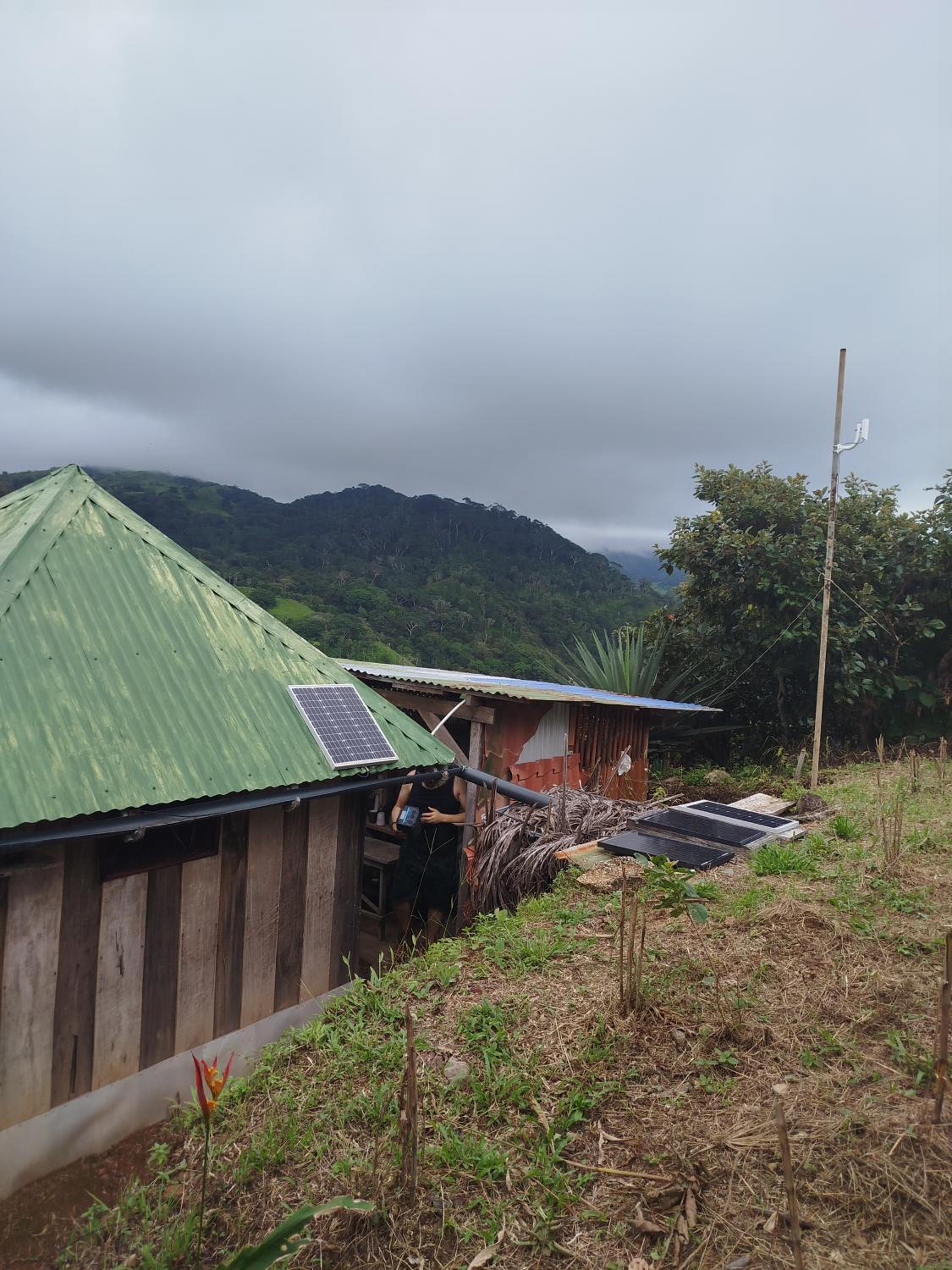 Sustainable, Off-Grid and Organic Cabins on a Farm in a Secluded Cloud Forest, Ultra Low Carbon Footprint, 4x4
