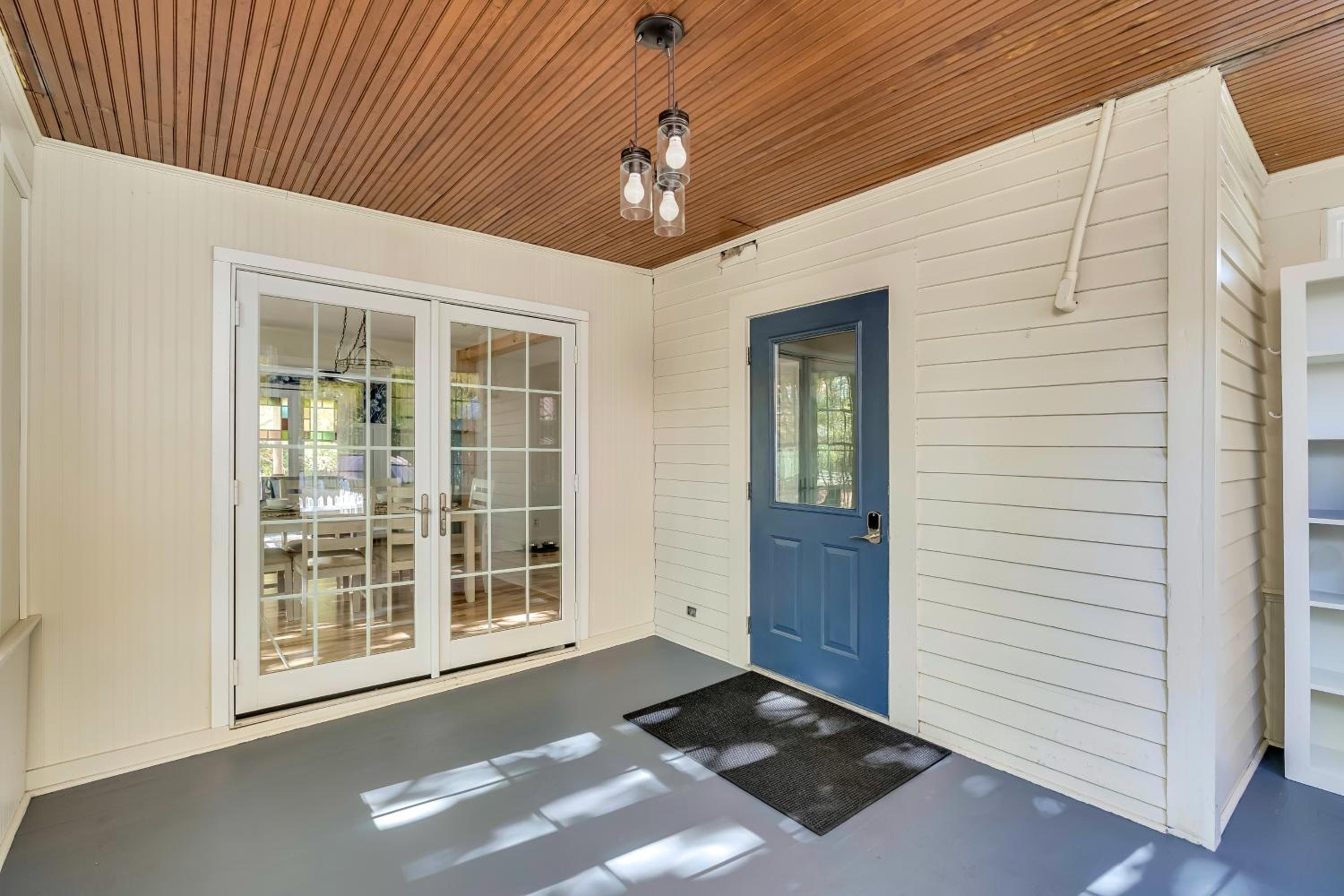 Downtown Spacious Family Oasis