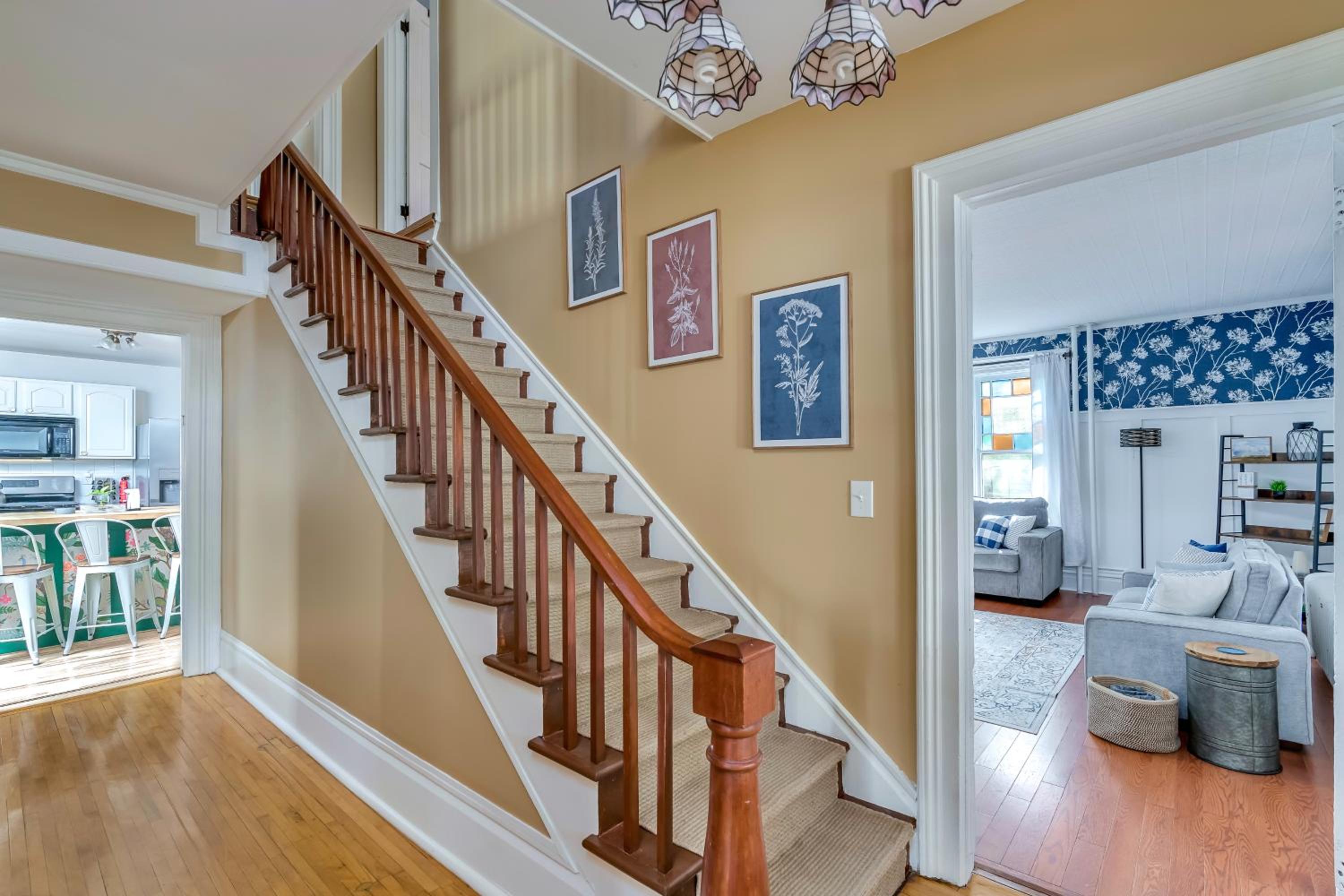 Downtown Spacious Family Oasis