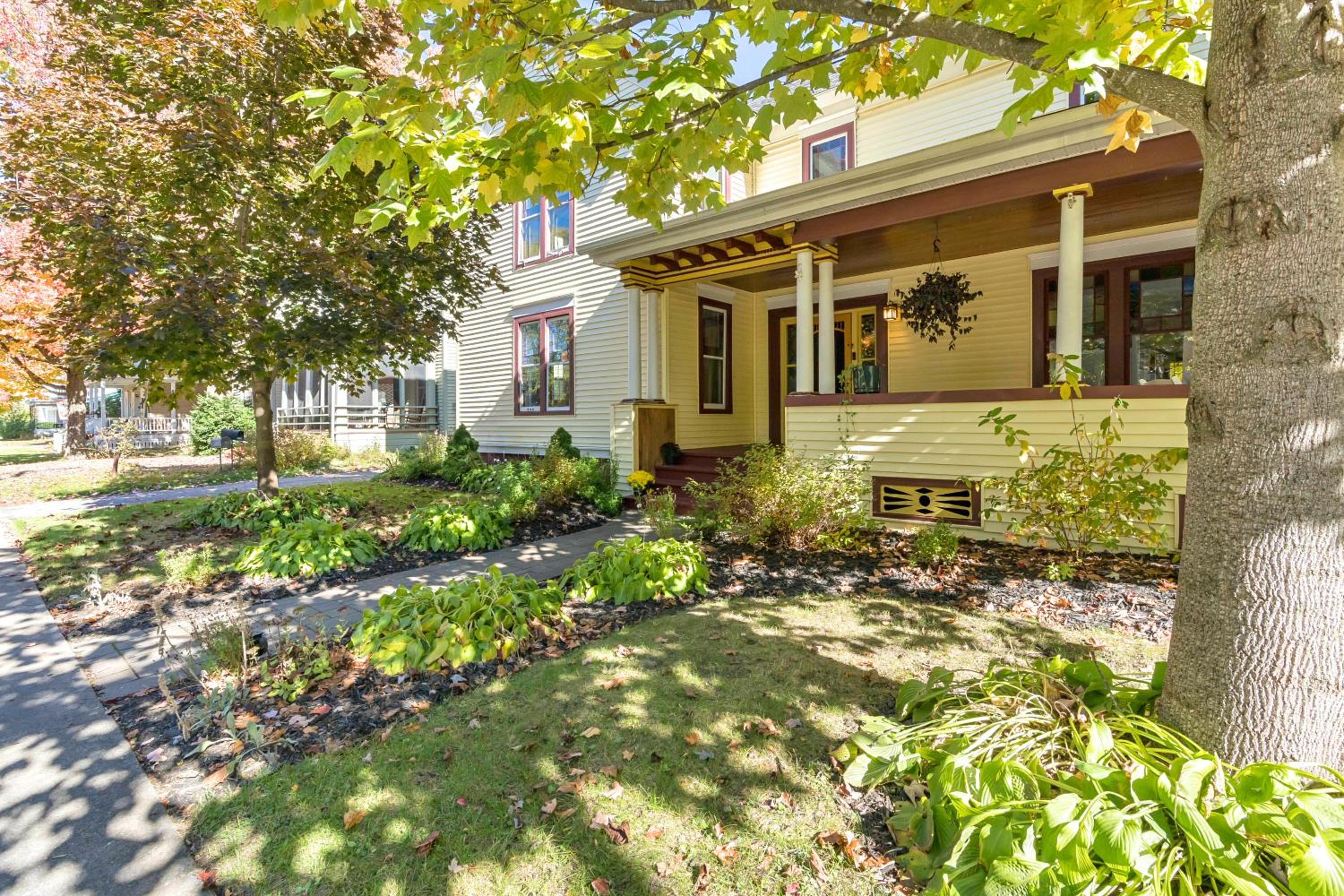 Downtown Spacious Family Oasis