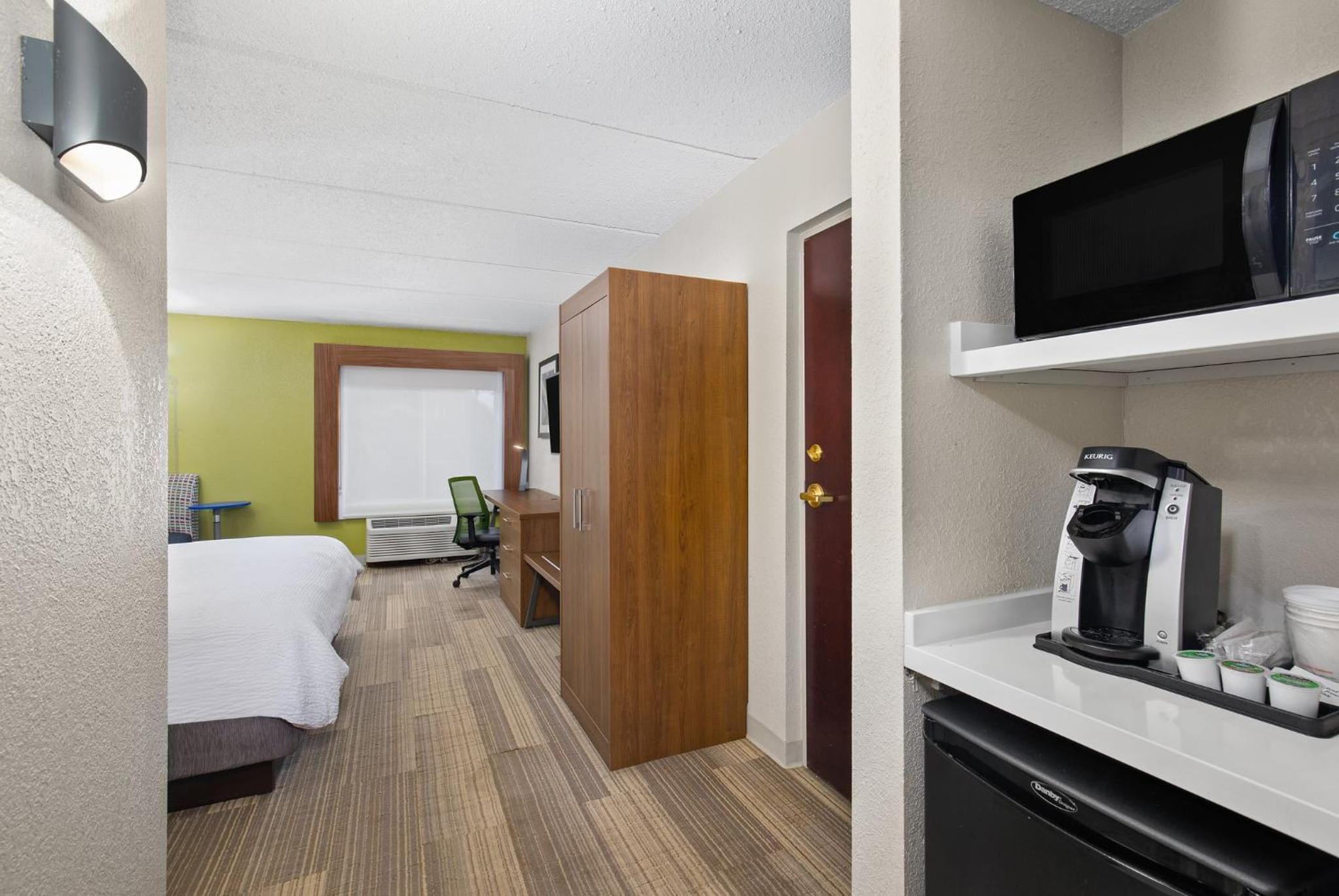Holiday Inn Express  Suites Kings Mountain - Shelby Area, an IHG Hotel - Property Image 1
