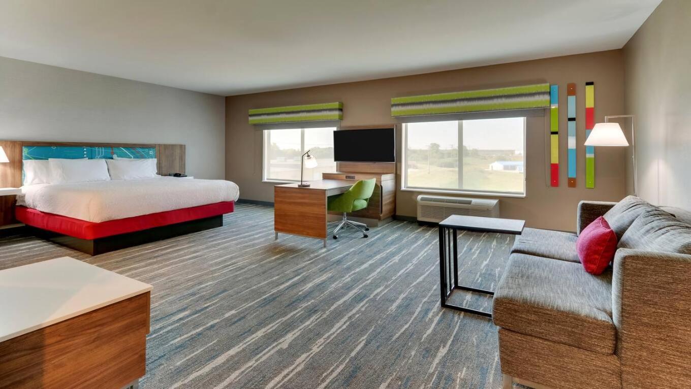 Lebanon Vacations - Hampton Inn Lebanon, IN - Property Image 5