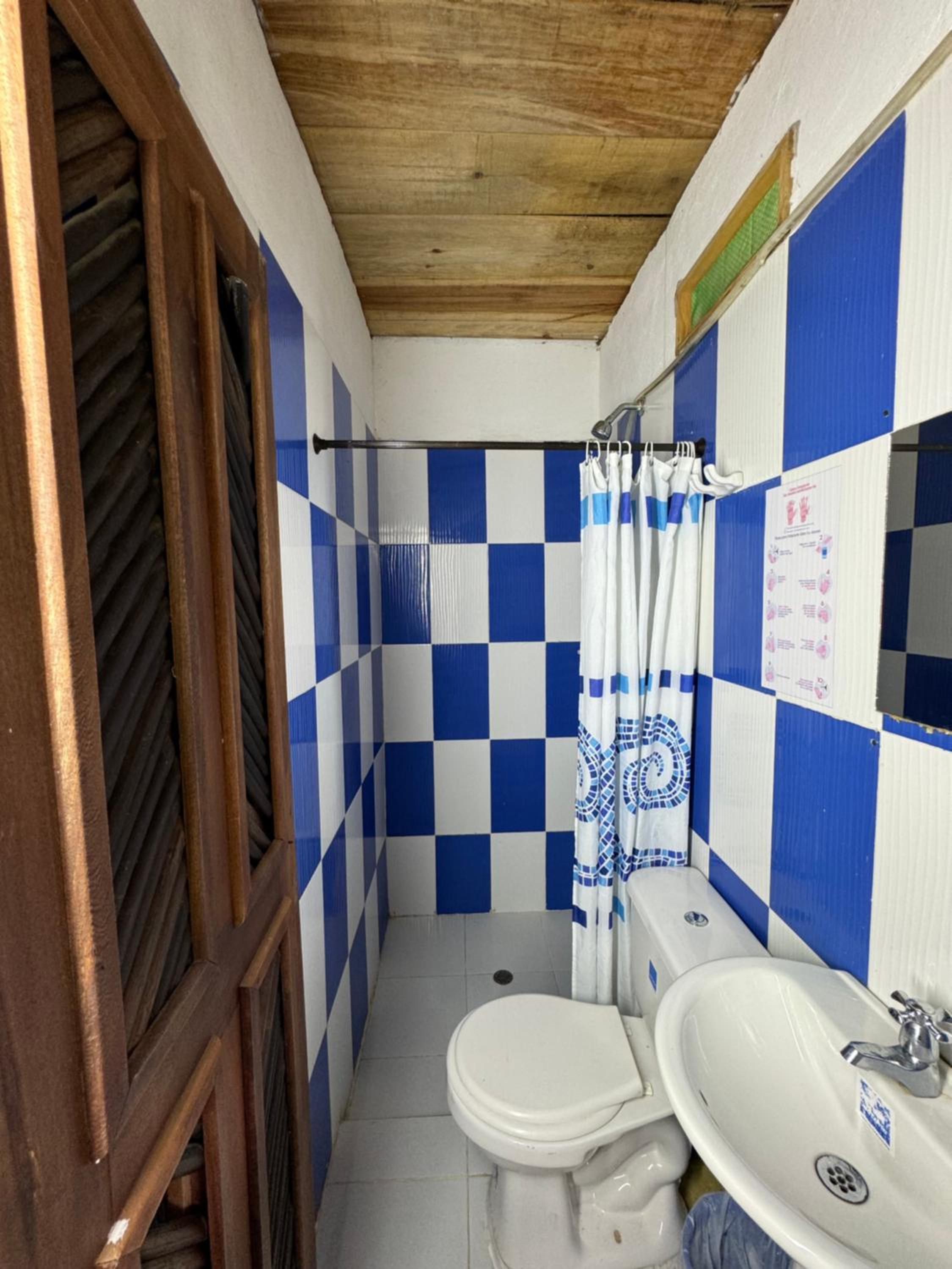 Hostal Nibuni Palomino