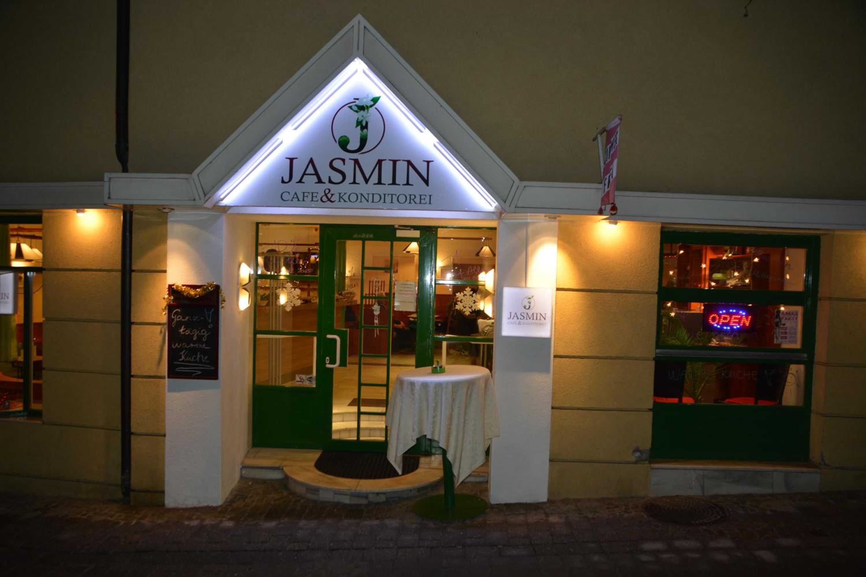 Jasmin Pension Central Location Shared Kitchen Pet Friendly
