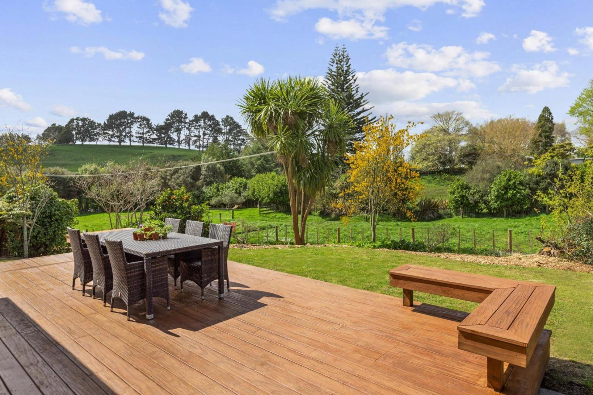 Scotsman Valley Road Cottage view 3
