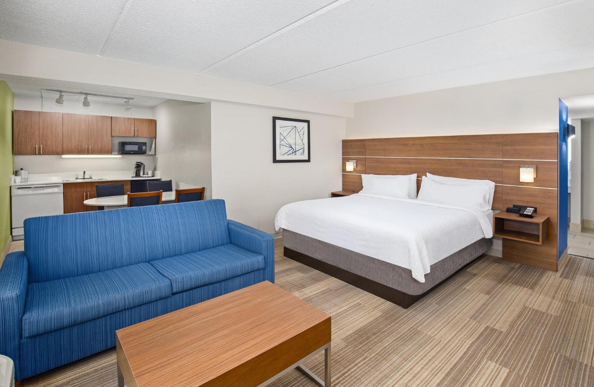 Gaffney Vacations - Holiday Inn Express  Suites Kings Mountain - Shelby Area, an IHG Hotel - Property Image 3