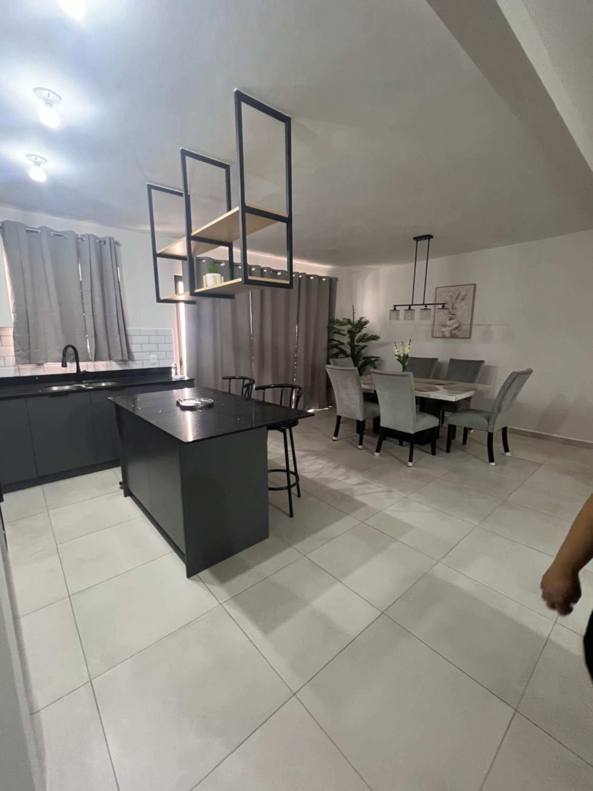 Beautiful Modern Home in Res San Andres