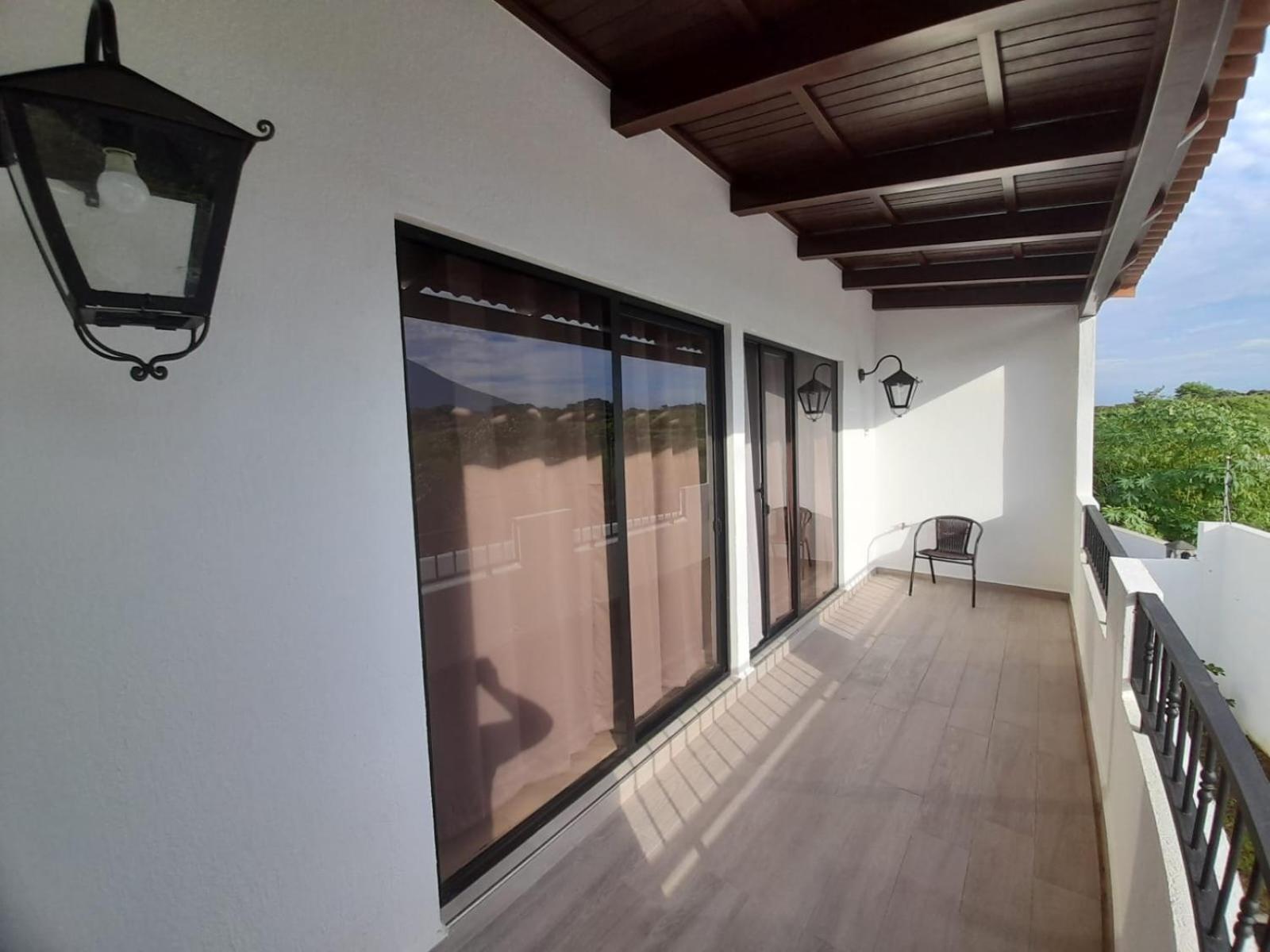 Beautiful Modern Home in Res San Andres