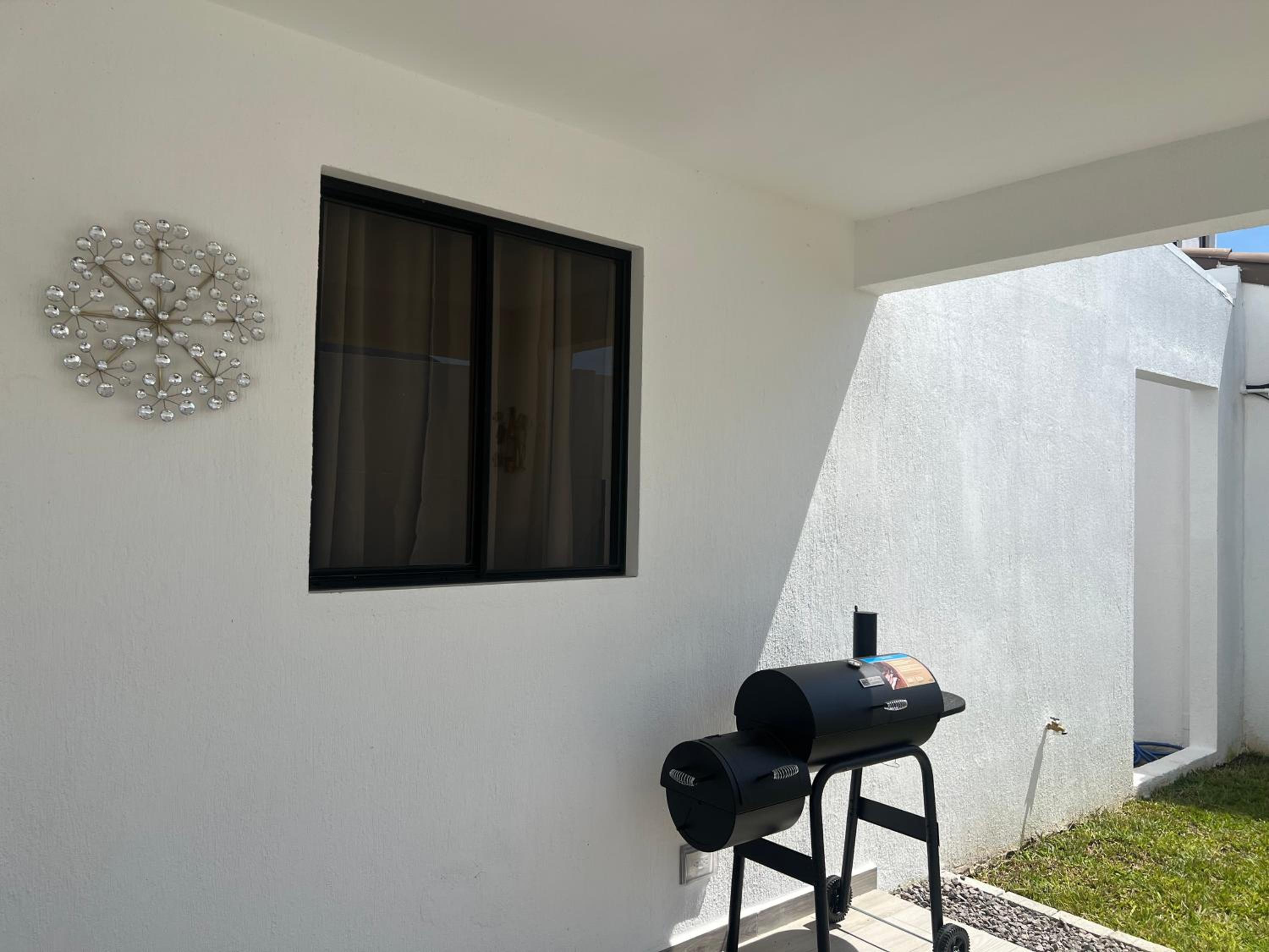 Beautiful Modern Home in Res San Andres