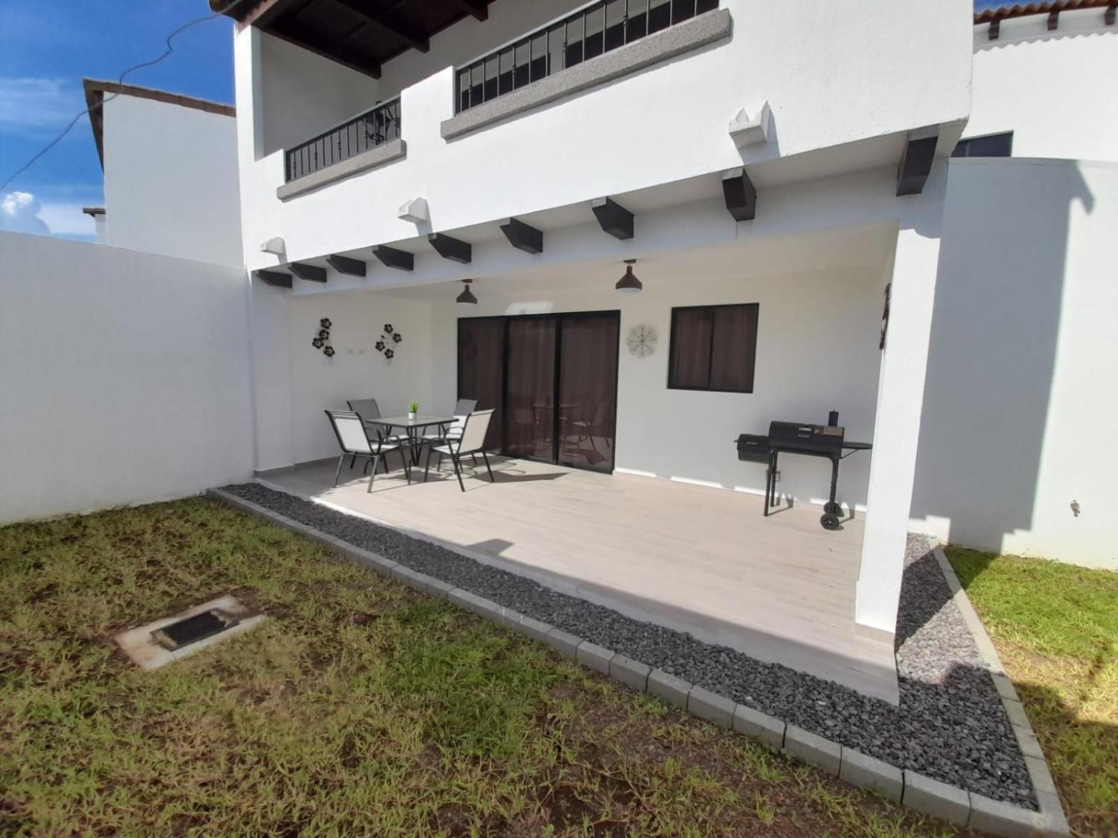 Beautiful Modern Home in Res San Andres