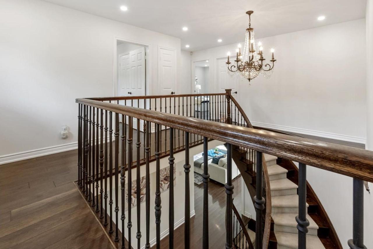 Modern 4BR Retreat with Premium Comforts and Parking