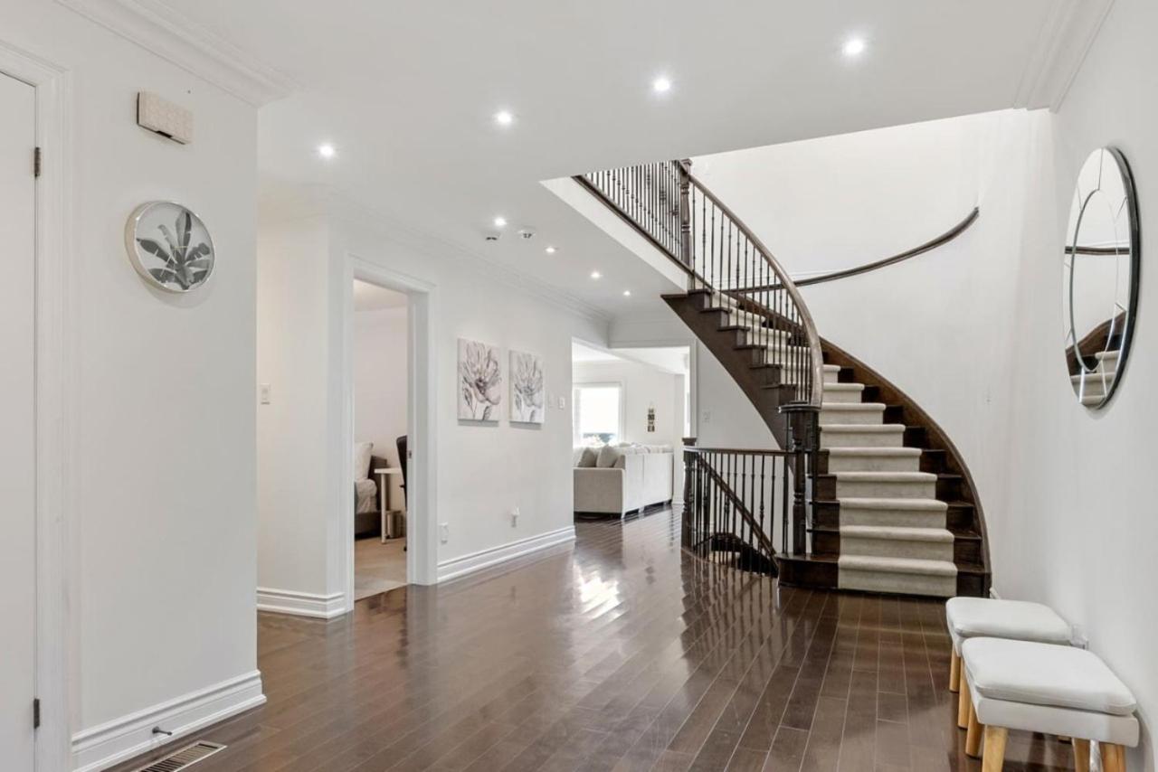 Modern 4BR Retreat with Premium Comforts and Parking