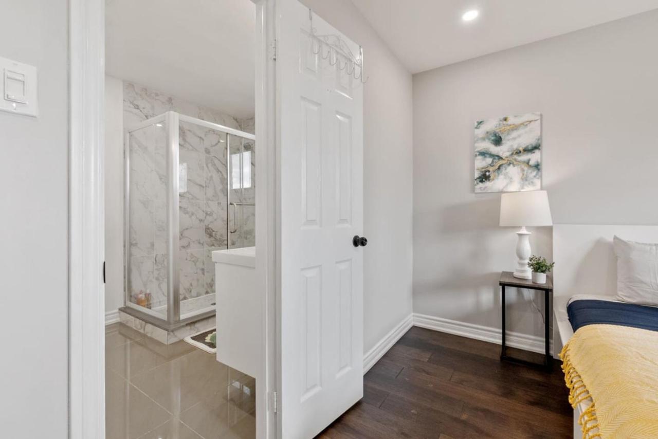 Modern 4BR Retreat with Premium Comforts and Parking