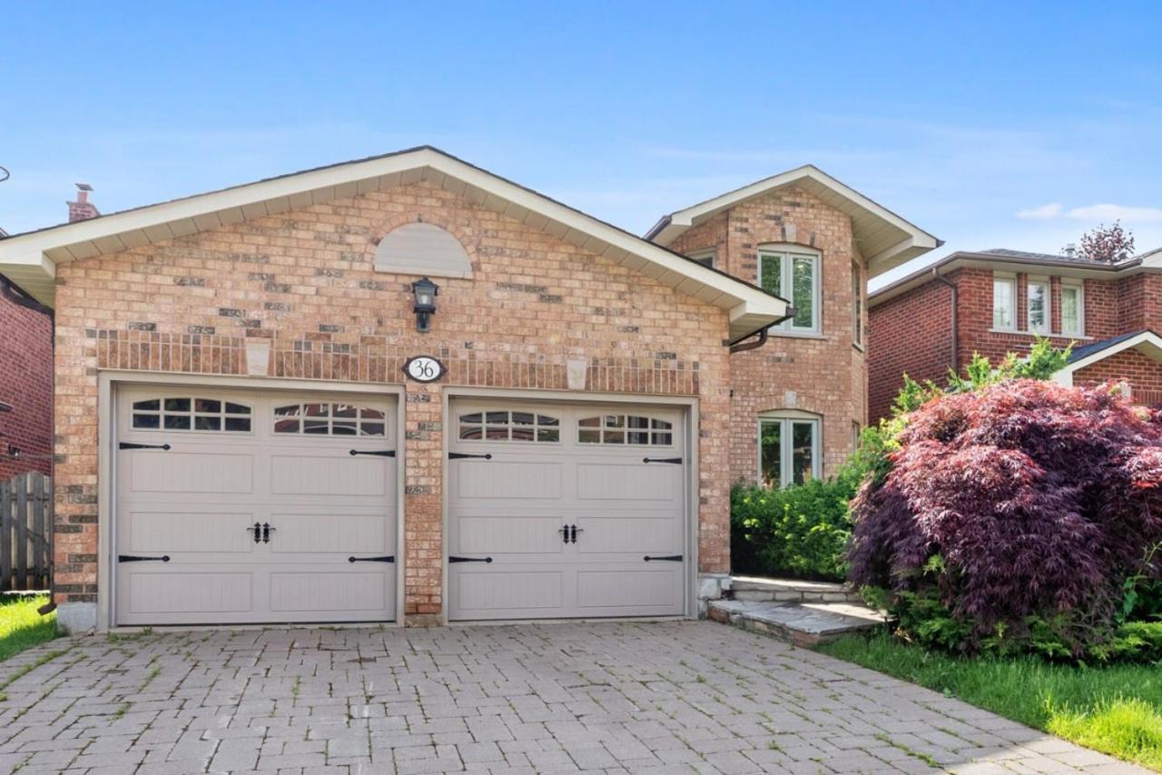 Modern 4BR Retreat with Premium Comforts and Parking