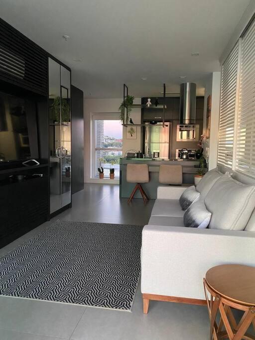 Loft com vista maravilhosa, no Barra Shopping