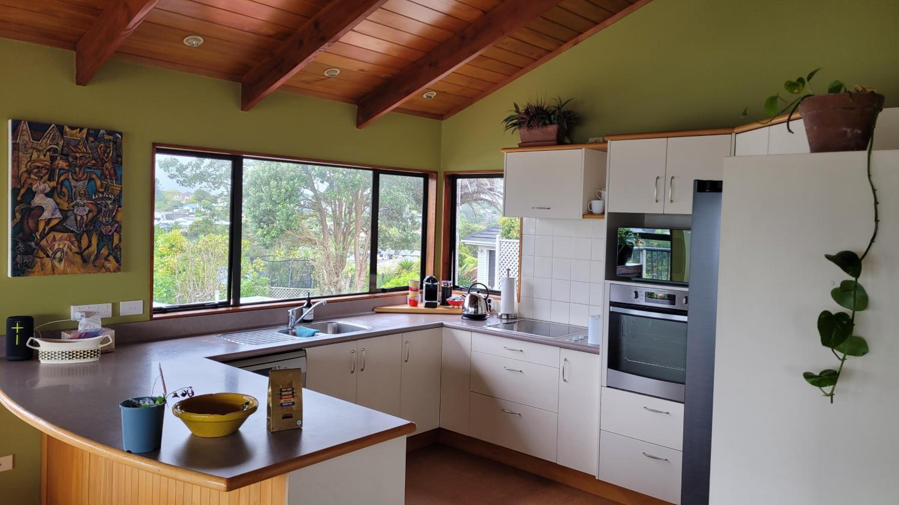 Georges New Plymouth Central view 4