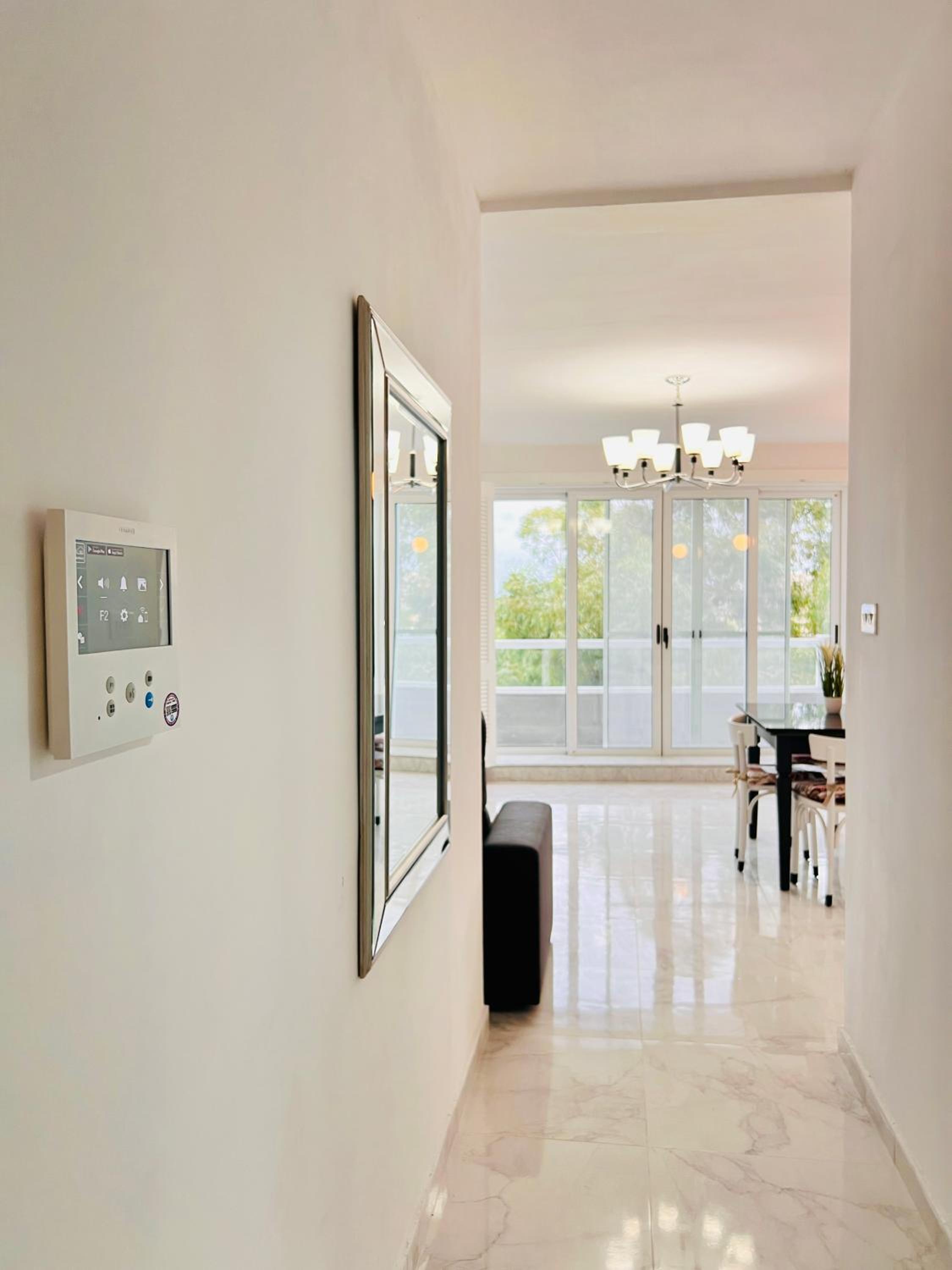 Beachfront Room DR photo 4