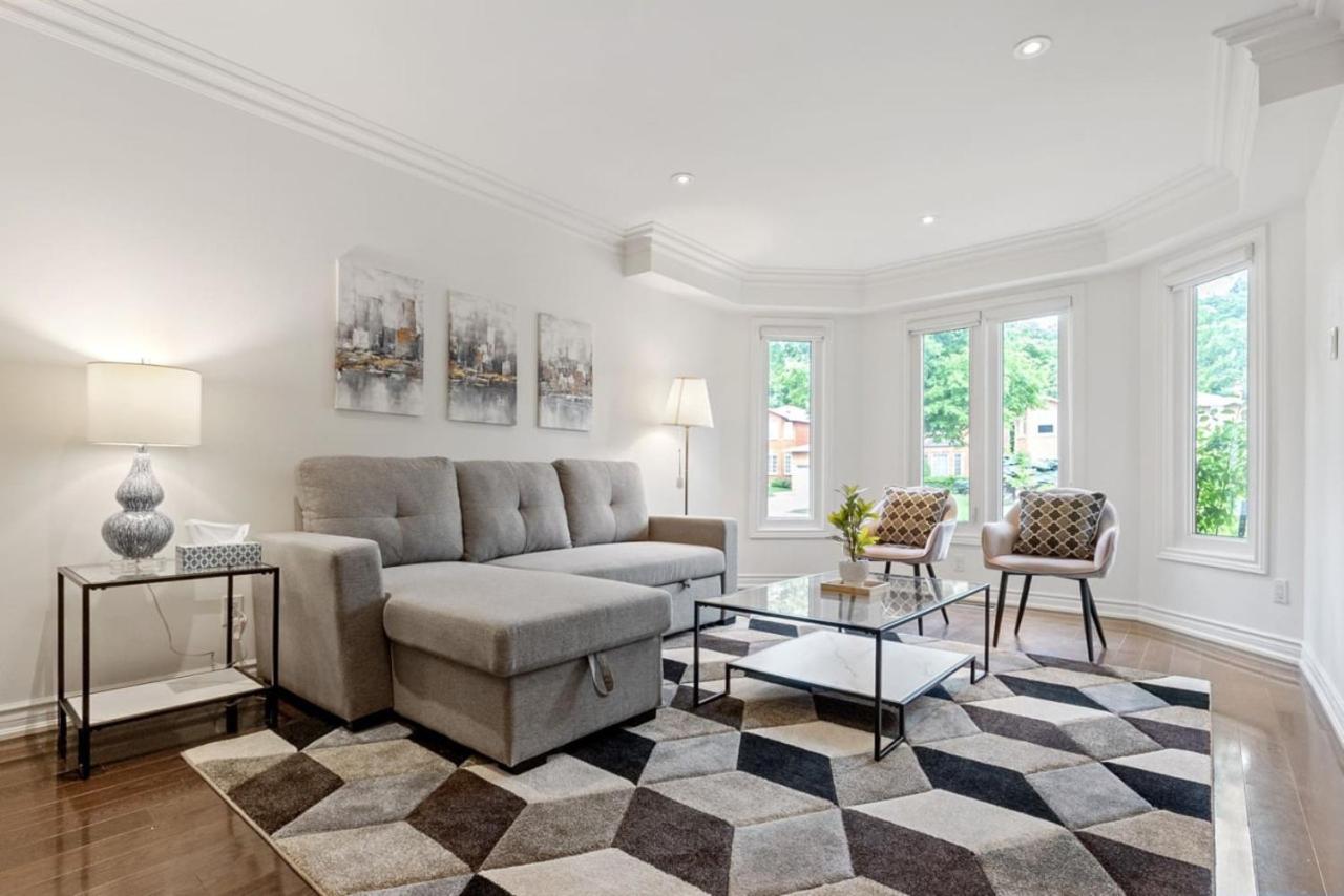 Modern 4BR Retreat with Premium Comforts and Parking