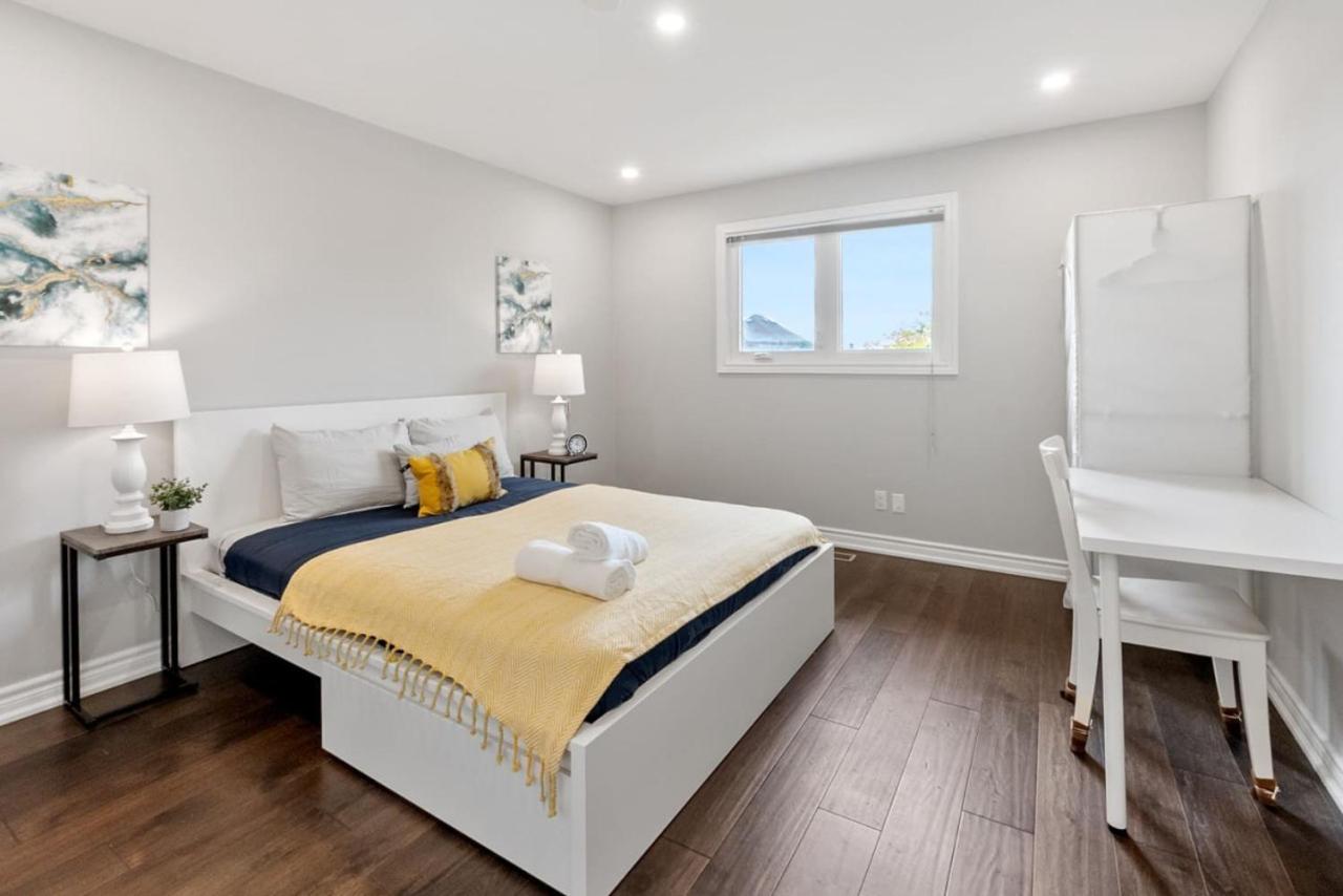 Modern 4BR Retreat with Premium Comforts and Parking