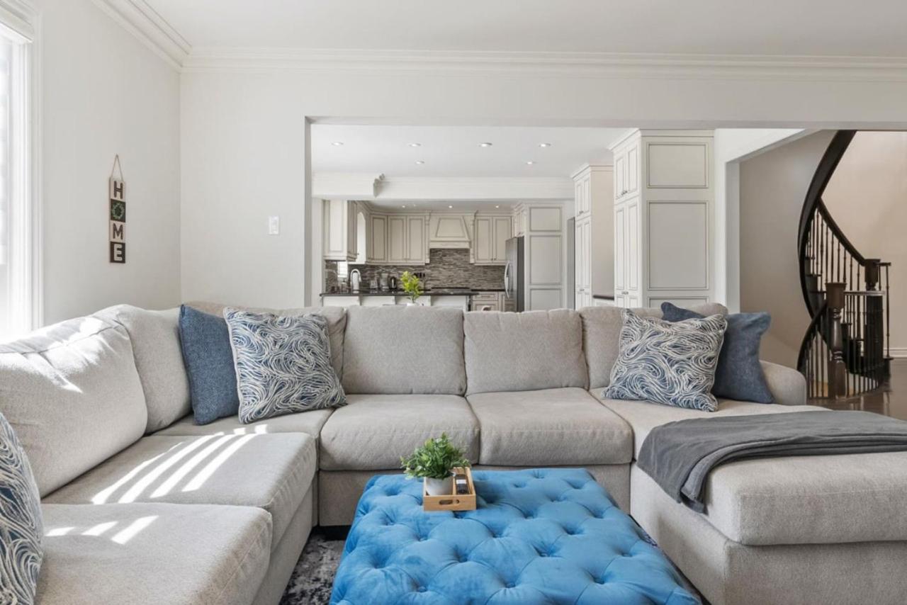 Modern 4BR Retreat with Premium Comforts and Parking