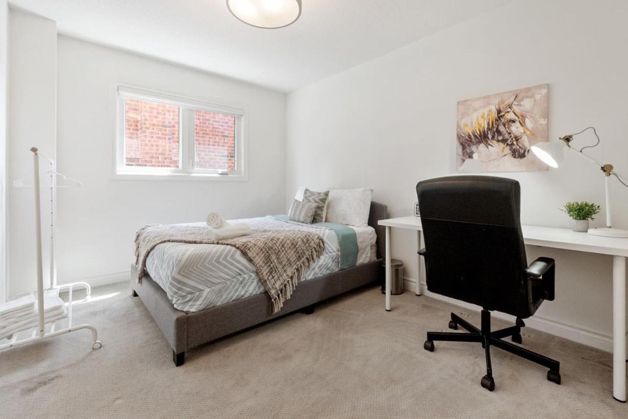 Modern 4BR Retreat with Premium Comforts and Parking