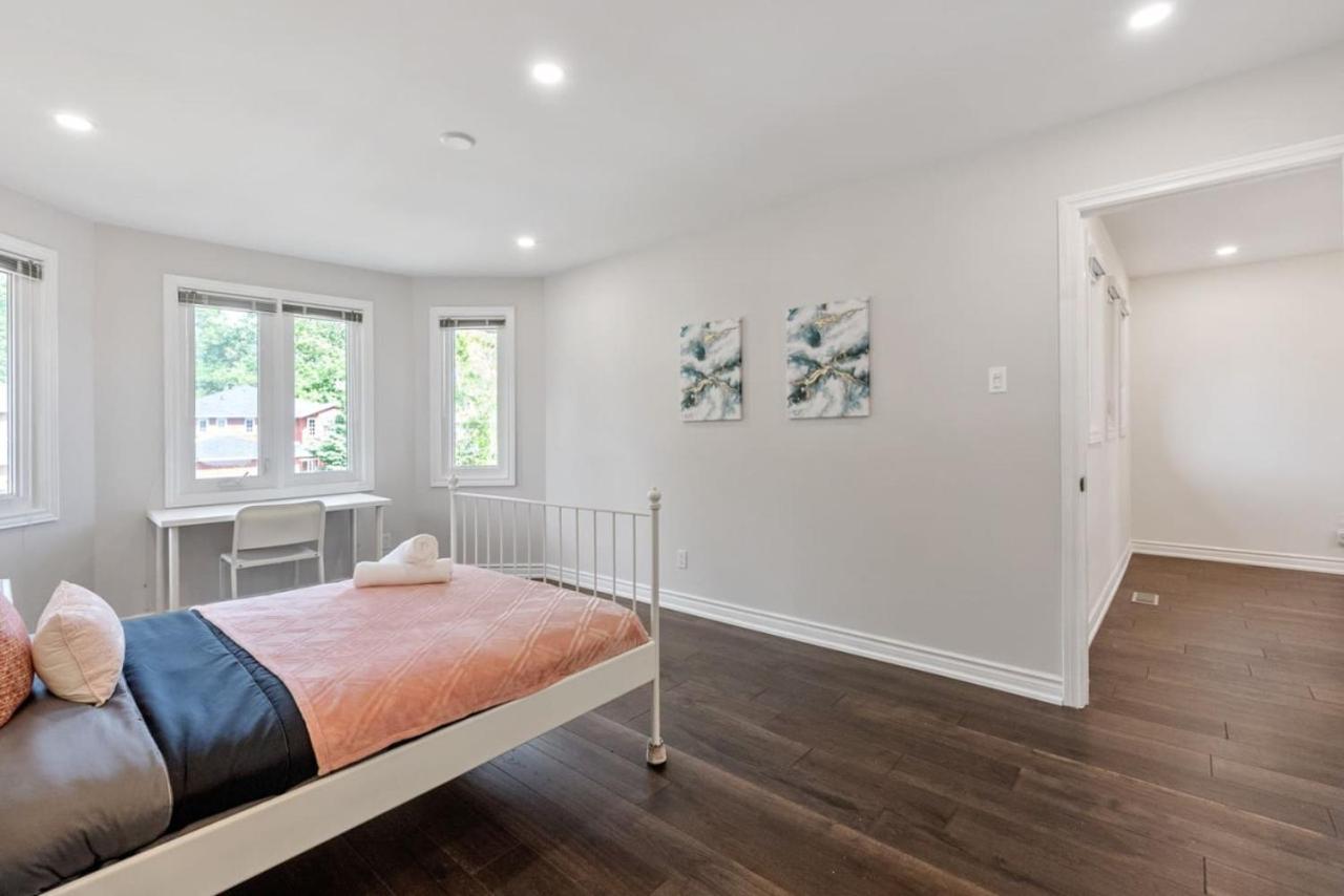 Modern 4BR Retreat with Premium Comforts and Parking