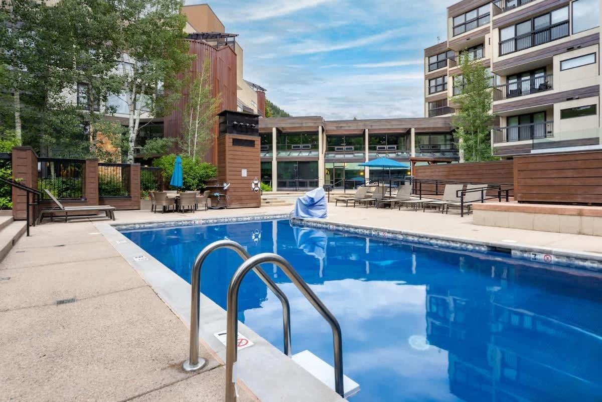 Lionshead Village 3-bd Condo Walk To Vail Gondola view 4