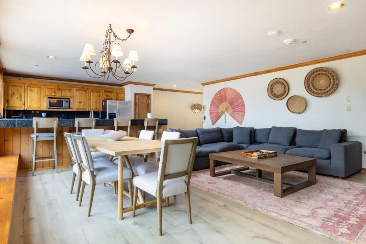 Lionshead Village 3-bd Condo Walk To Vail Gondola view 5