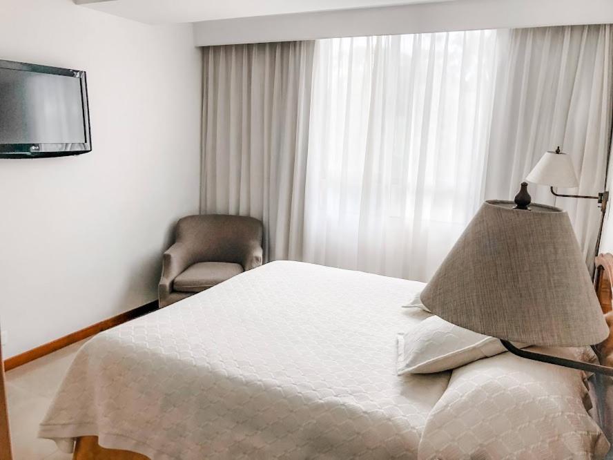 Portal del Rodeo ApartaHotel - Arkadia Mall