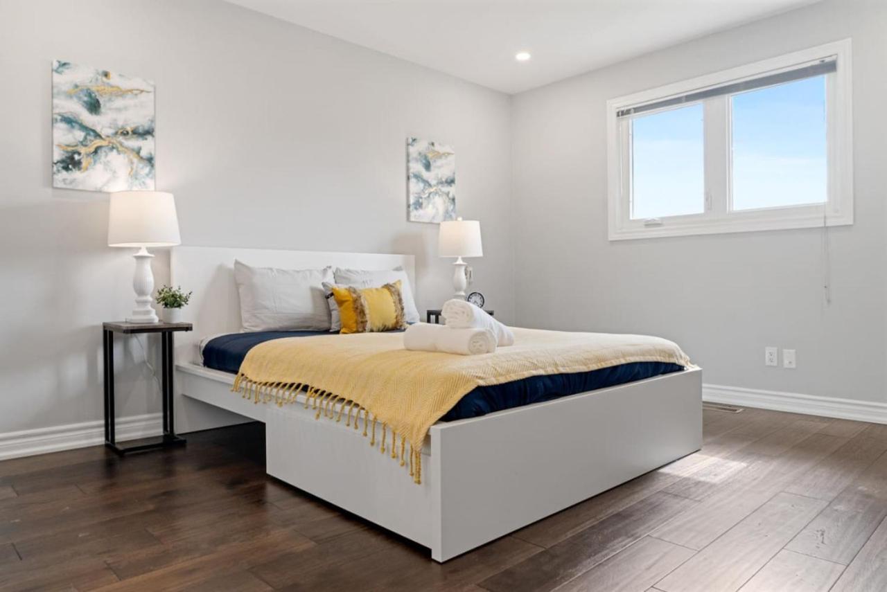 Modern 4BR Retreat with Premium Comforts and Parking
