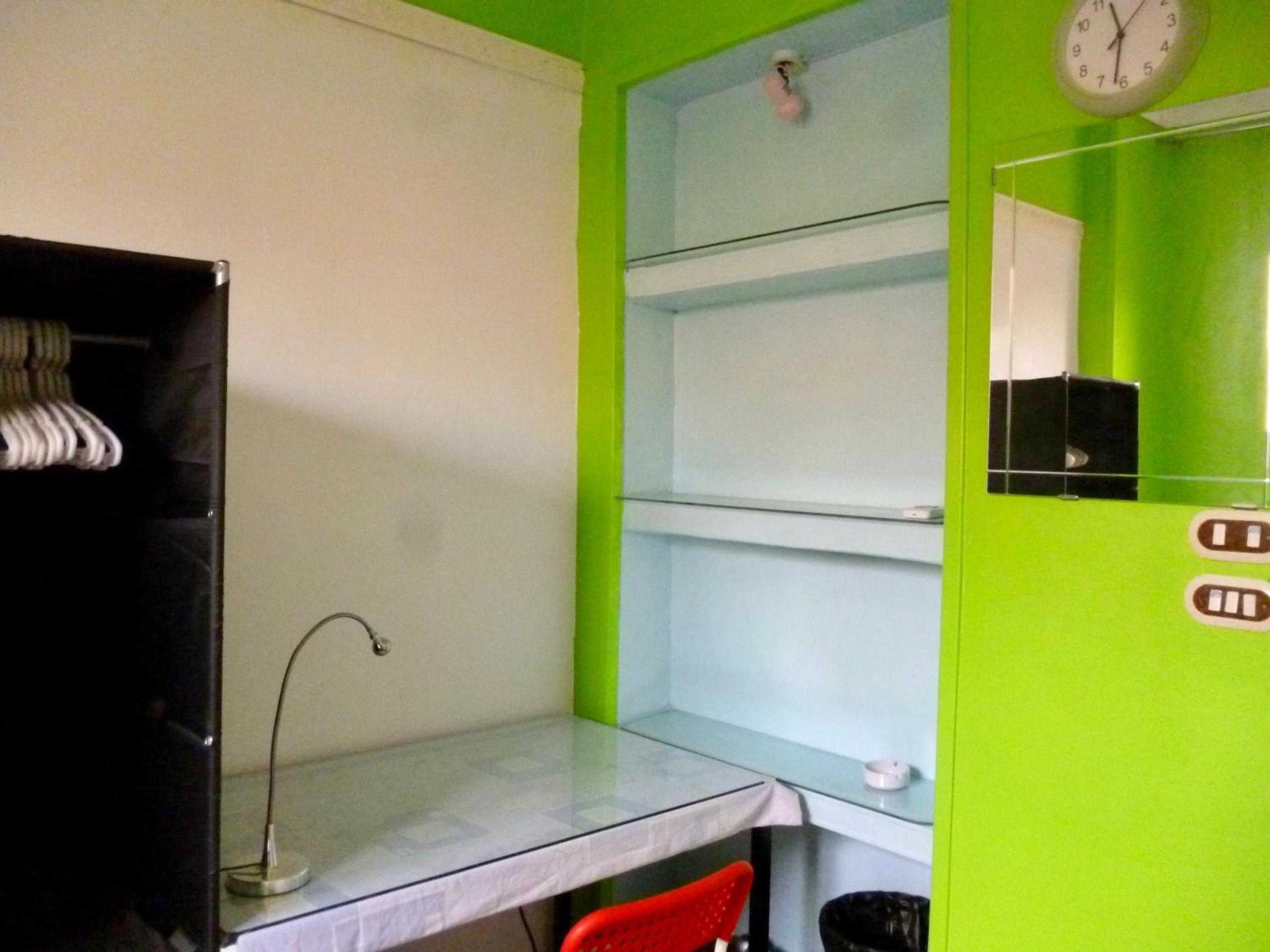 Men Only - Cozy Private Room with Shared Bathroom in Heliopolis AC 30Mbps WiFi 5G