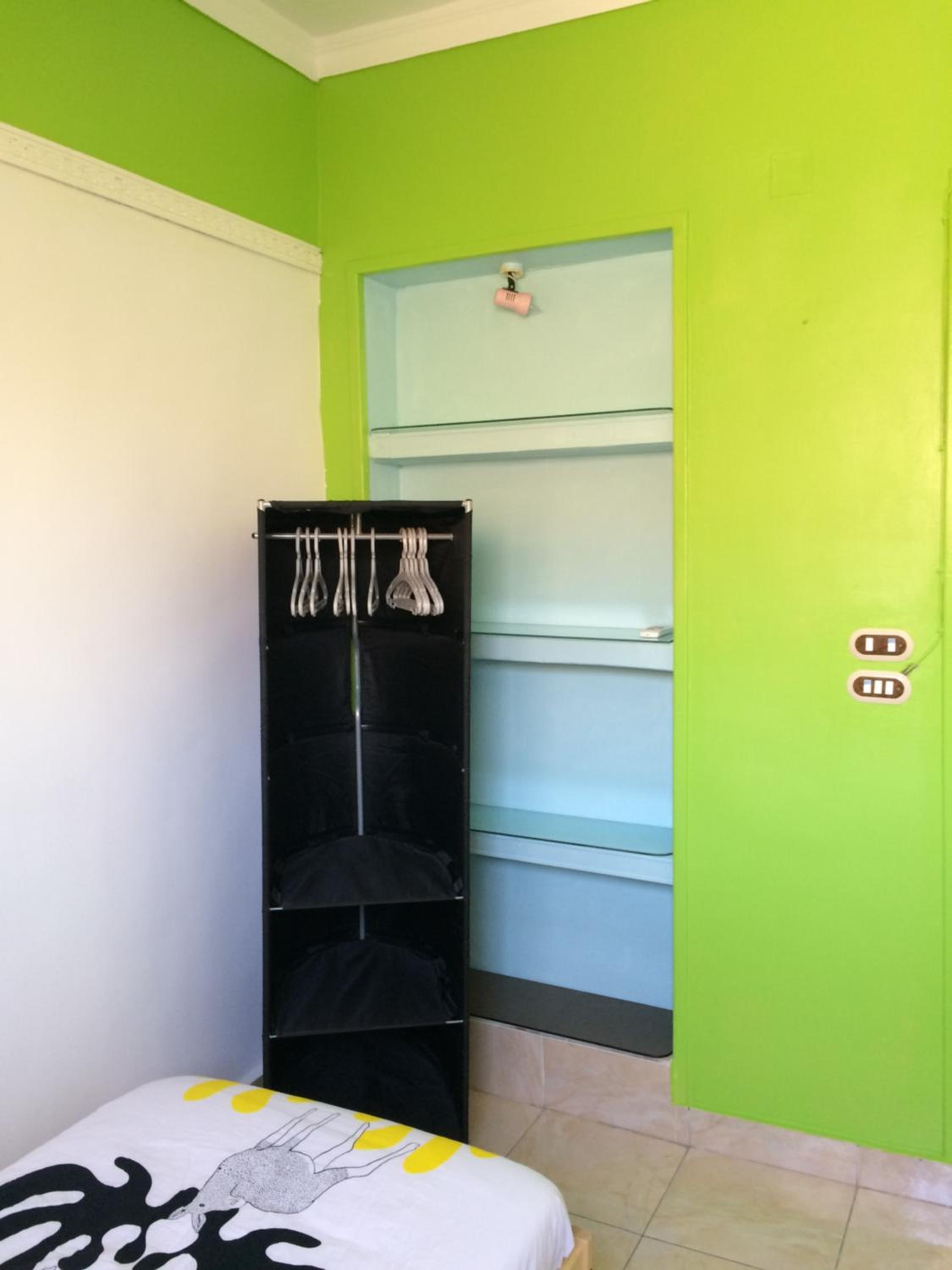 Men Only - Cozy Private Room with Shared Bathroom in Heliopolis AC 30Mbps WiFi 5G