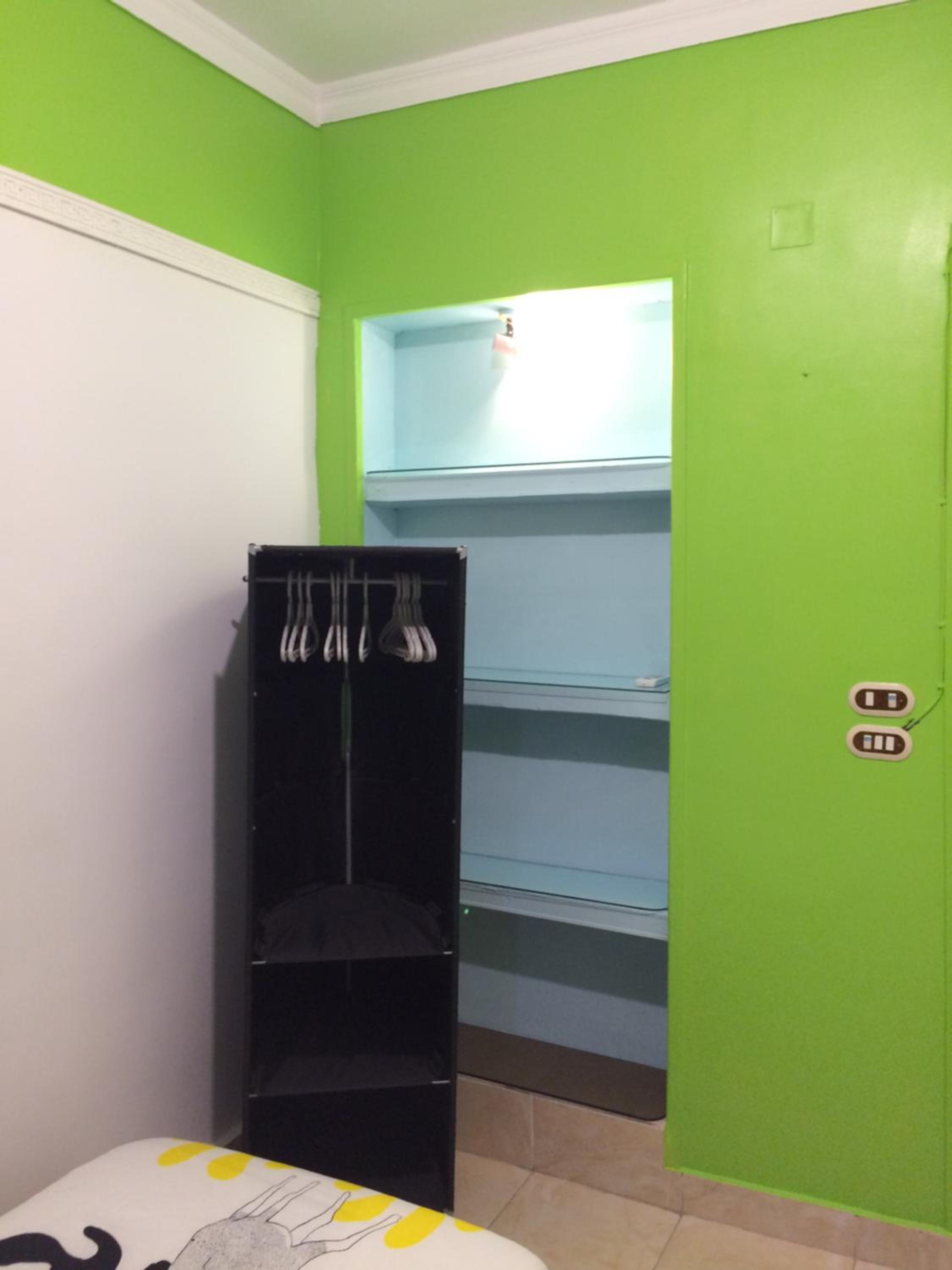 Men Only - Cozy Private Room with Shared Bathroom in Heliopolis AC 30Mbps WiFi 5G