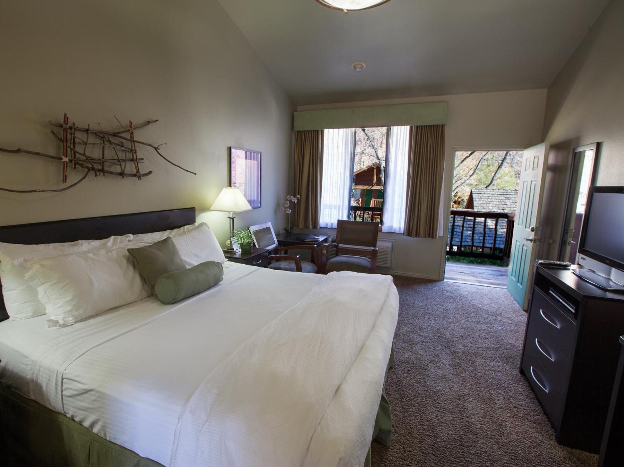 Flanigan`s Resort and Spa