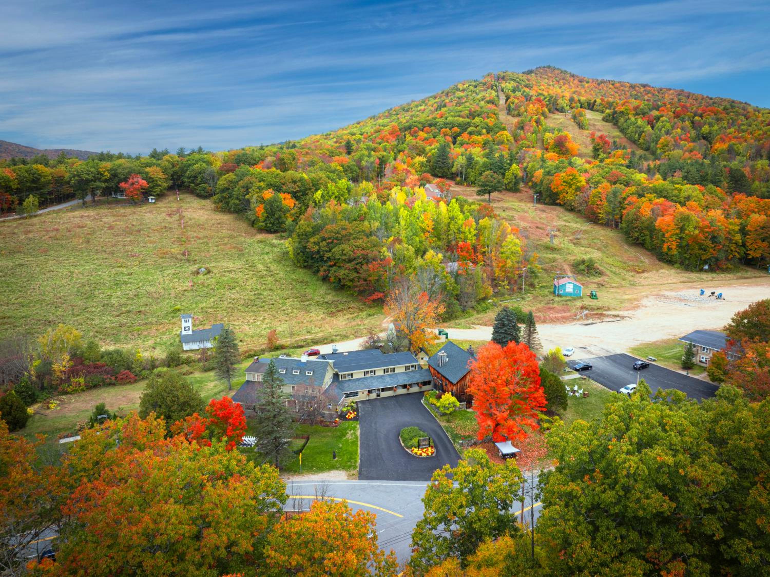 Whitneys Inn at Black Mountain view 4