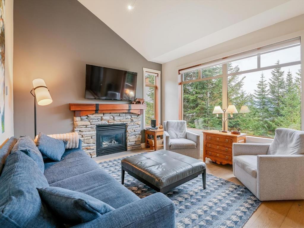 Taluswood Bluffs by Outpost Whistler