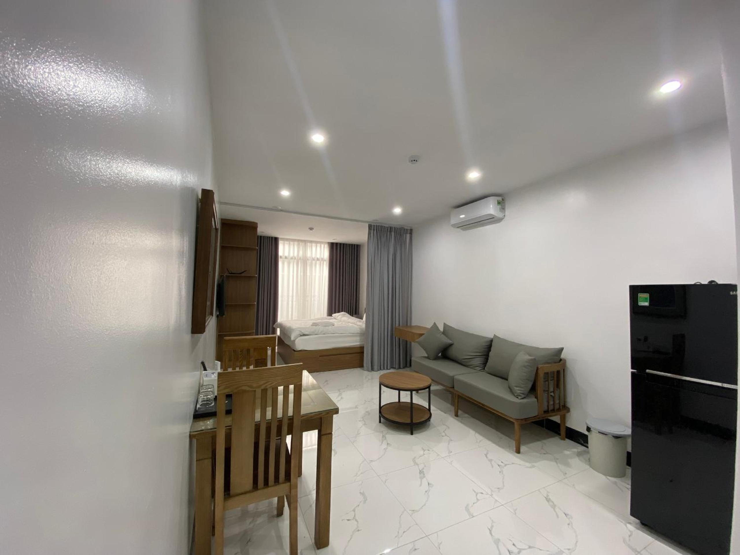 Lily Hometel - Confetti Apartment Nguyễn Công Trứ