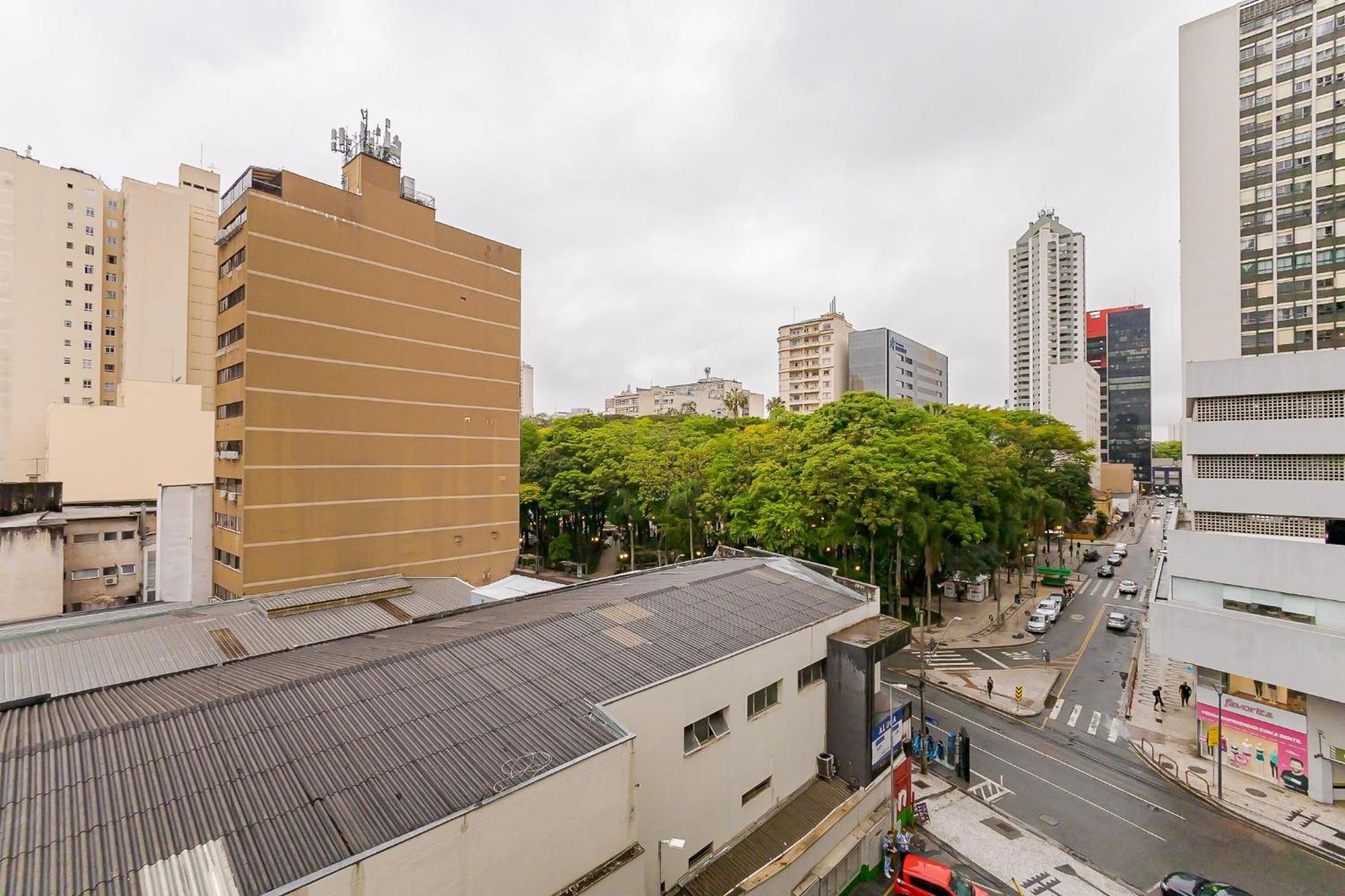 Edifício Kwasisnki | Praça Osório | Curitiba | Gonzaga Stays