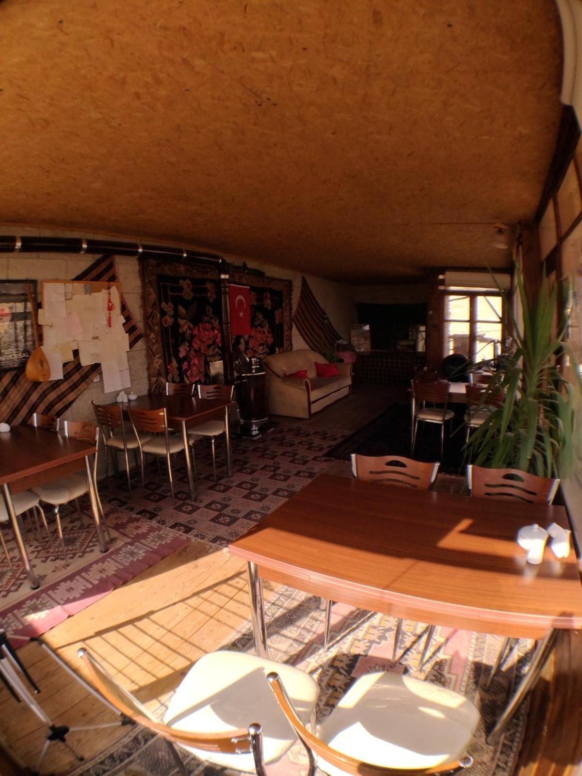 Falcon Cave Suites - Image 15