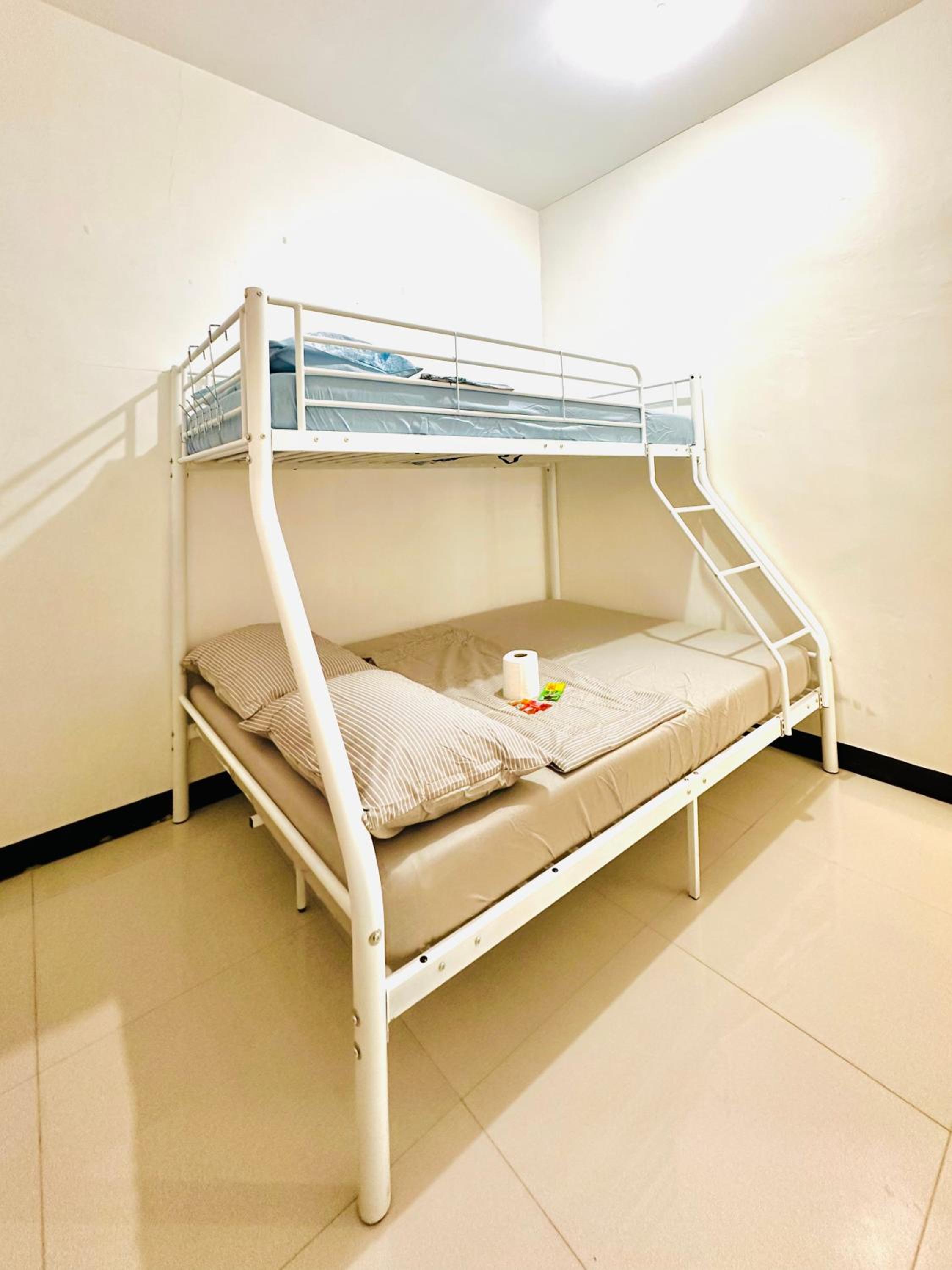 Affordable Stay in Gensan WiFi 100mbps Cignal view 4