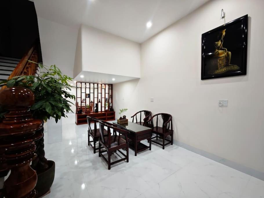 MANI House