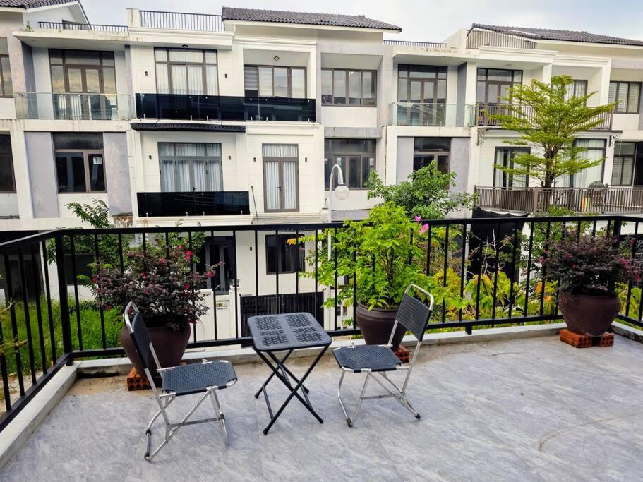 MANI House