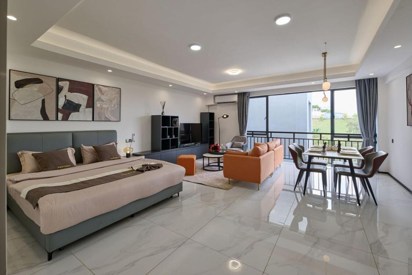 EXUISITE LUXURY