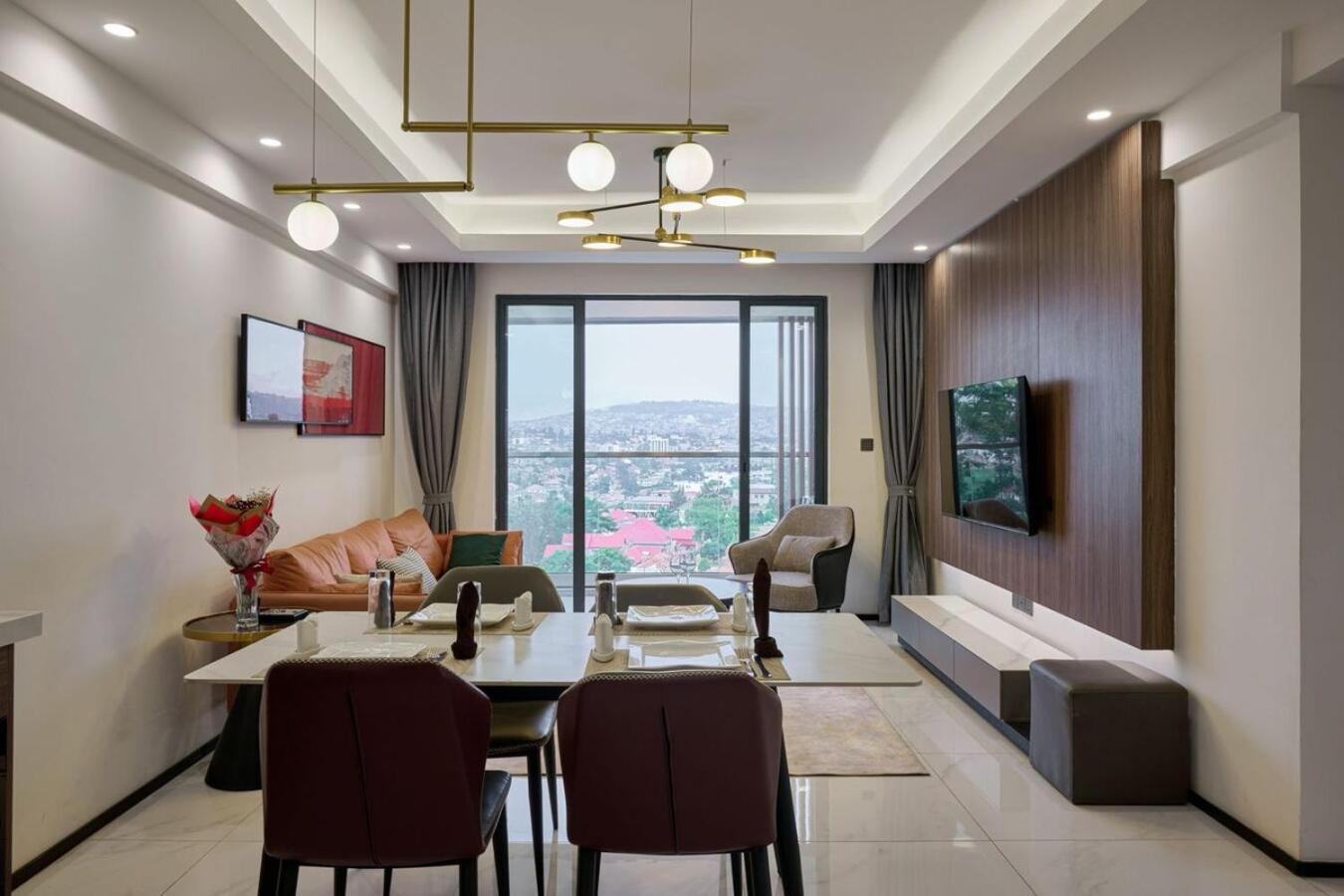 EXUISITE LUXURY