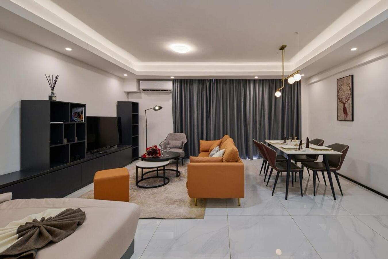 EXUISITE LUXURY