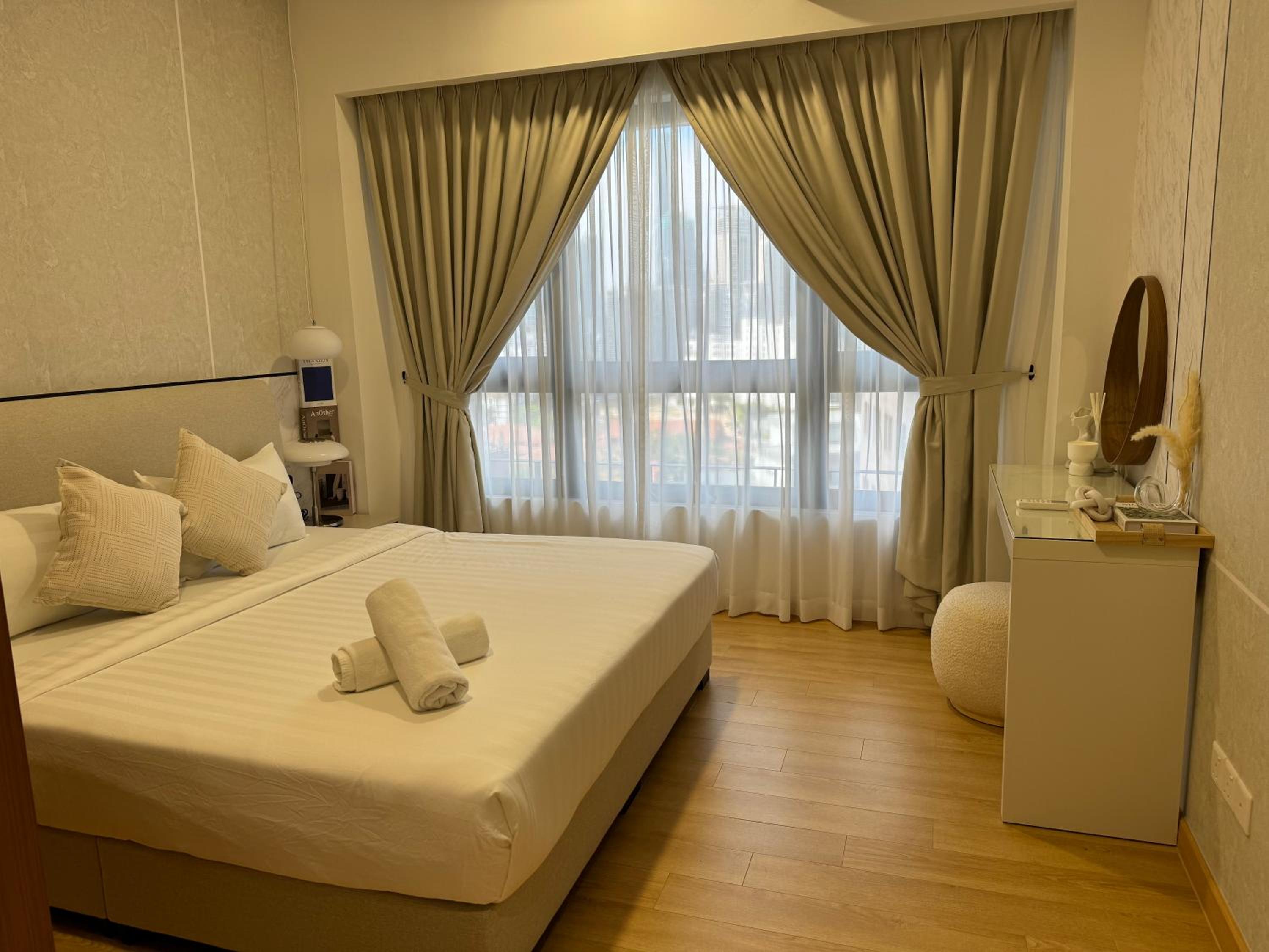 Agile Lux Suites KL